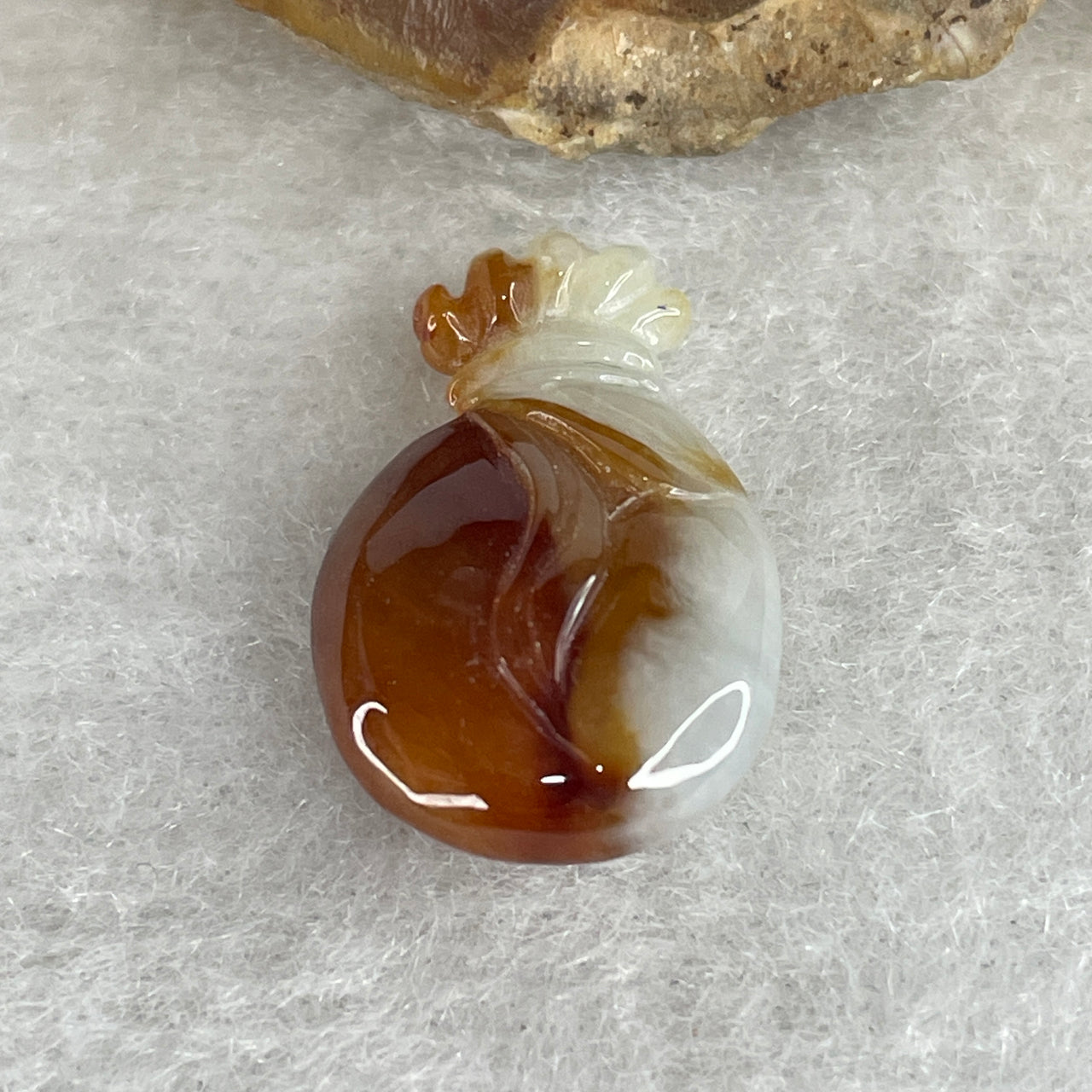 Natural Type A Red & White Jadeite Money Bag Stone | 20.4mm Carved Jade Lucky Wealth Pouch Loose Gemstone for Setting (2.36g 12.7x6.4mm)