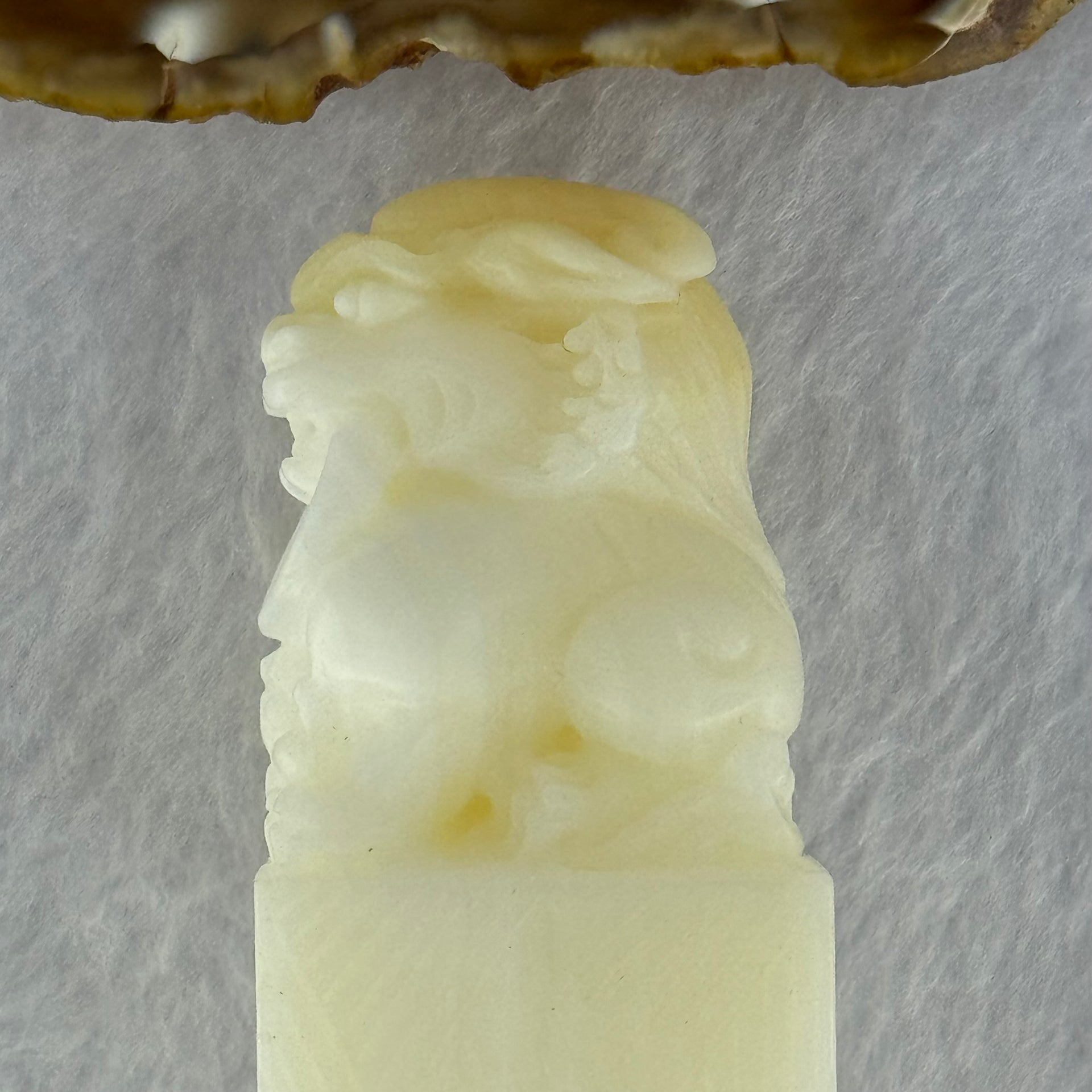 Natural Tridacan Shell Mini Tower Pixiu Seal Display 208.90g 101.2 by 28.7 by 31.6mm - Huangs Jadeite and Jewelry Pte Ltd