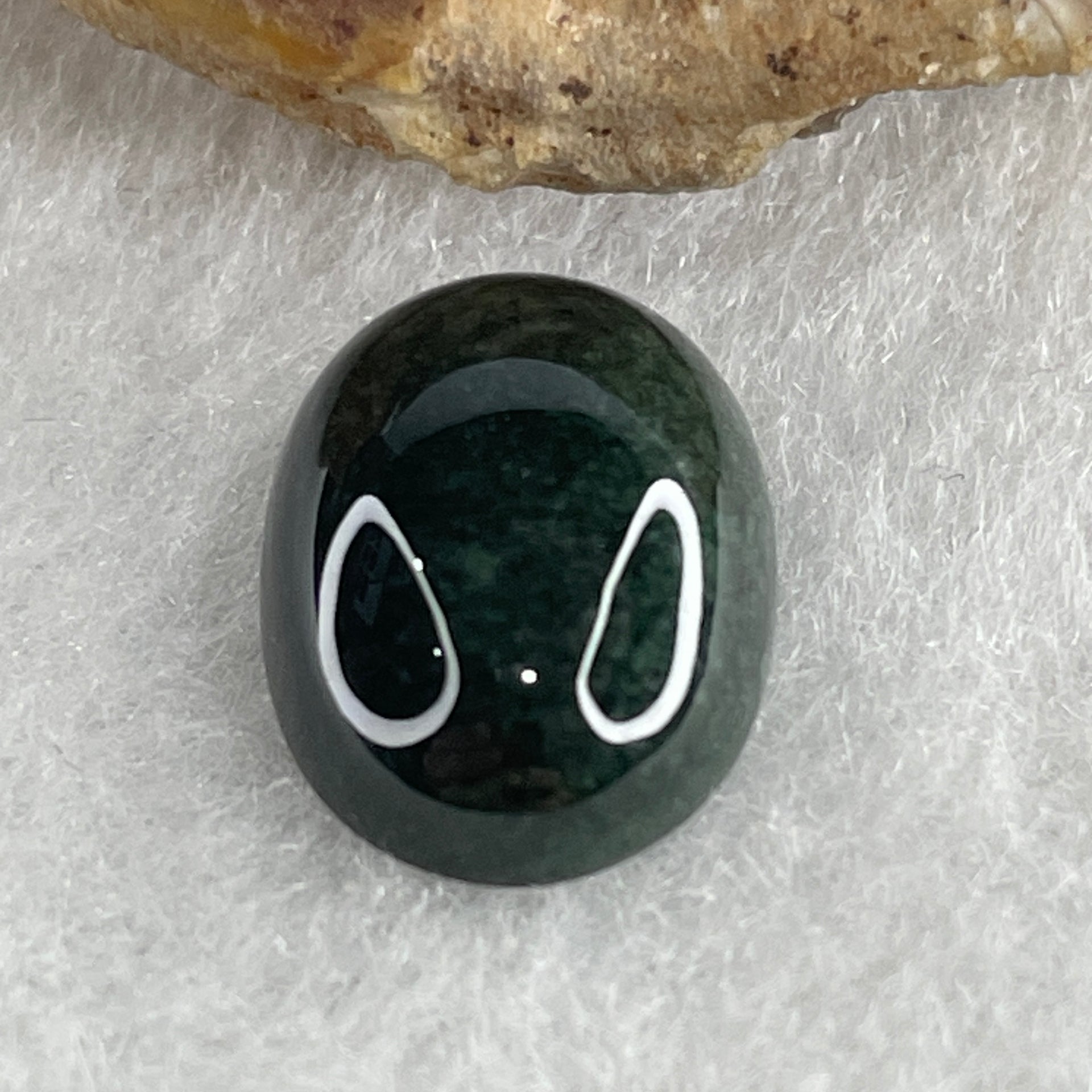 Type A Translucent Black Omphacite Jadeite Round Cabouchon Stone For Setting 1.33g 13.6 by 10.0 by 4.8mm - Huangs Jadeite and Jewelry Pte Ltd