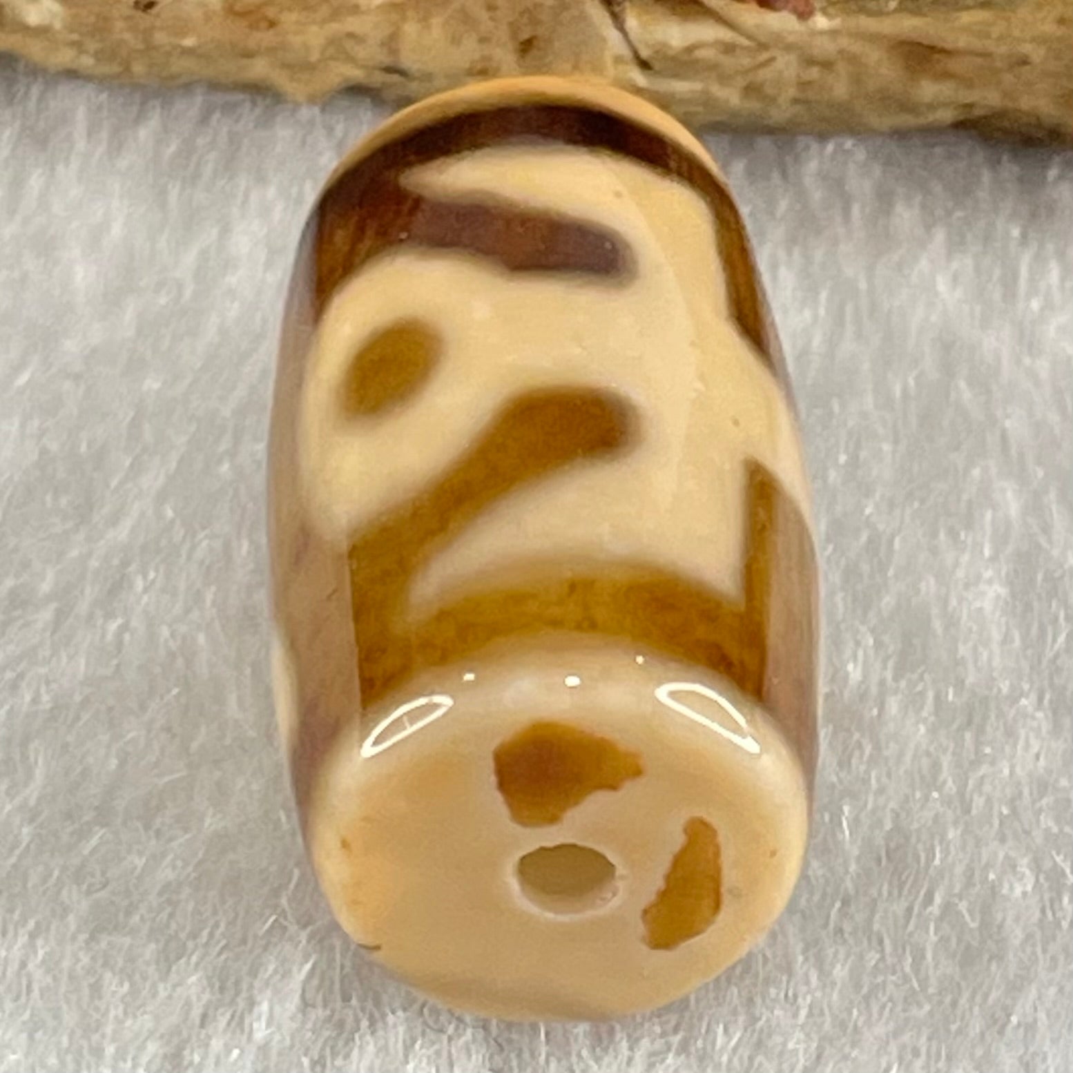 Natural Powerful Tibetan Old Oily Agate Patina Guiren Tairen Human Dzi Bead Totem Amulet Heavenly Master (Tian Zhu) 贵人天诛 4.76g 19.9 by 11.7mm - Huangs Jadeite and Jewelry Pte Ltd