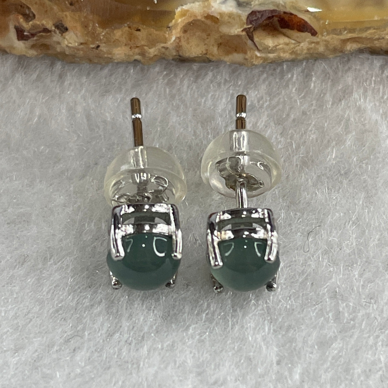 Certified Type A Icy Blueish Green Jadeite Earring in S925 Sliver 0.81g 4.4 by 2.5mm