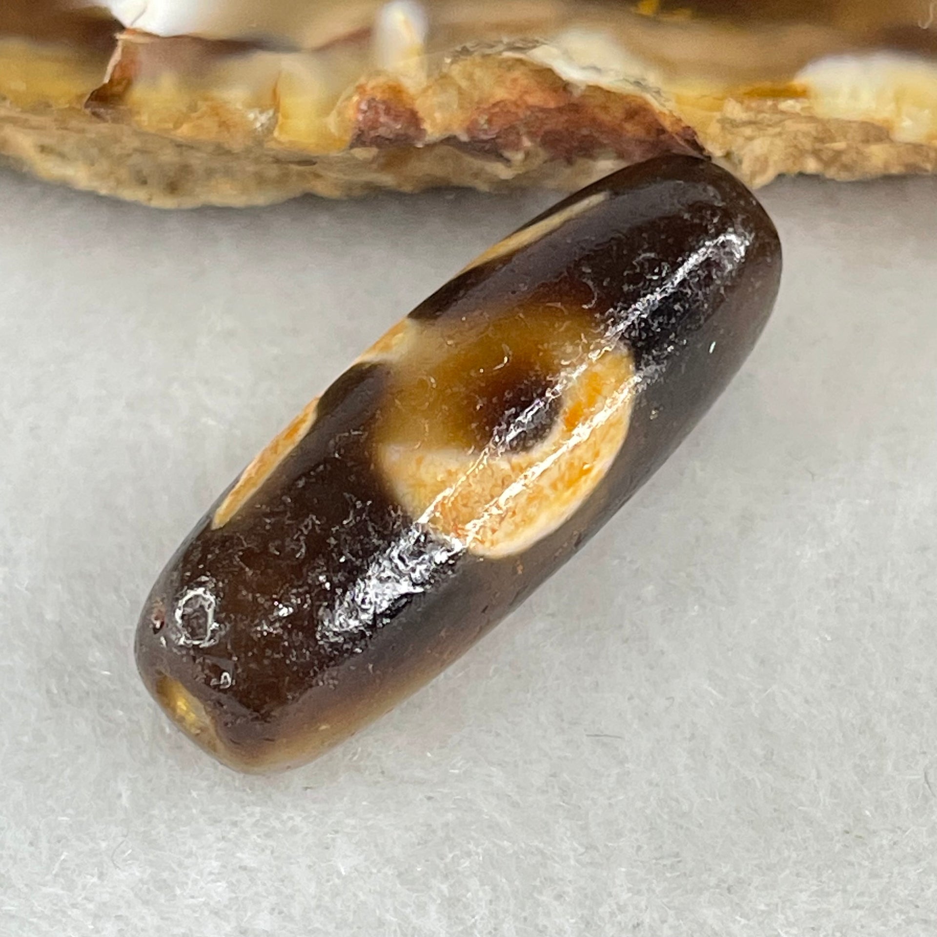 Natural Powerful Tibetan Old Oily Agate Patina Guiren Tairen Human Dzi Bead Totem Amulet Heavenly Master (Tian Zhu) 贵人天诛 4.55g 28.1 by 9.1mm - Huangs Jadeite and Jewelry Pte Ltd