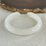 Natural White Agate Fox Bange Internal Dimeter 58.6mm 30.60g 10.9 by 8.9mm - Huangs Jadeite and Jewelry Pte Ltd