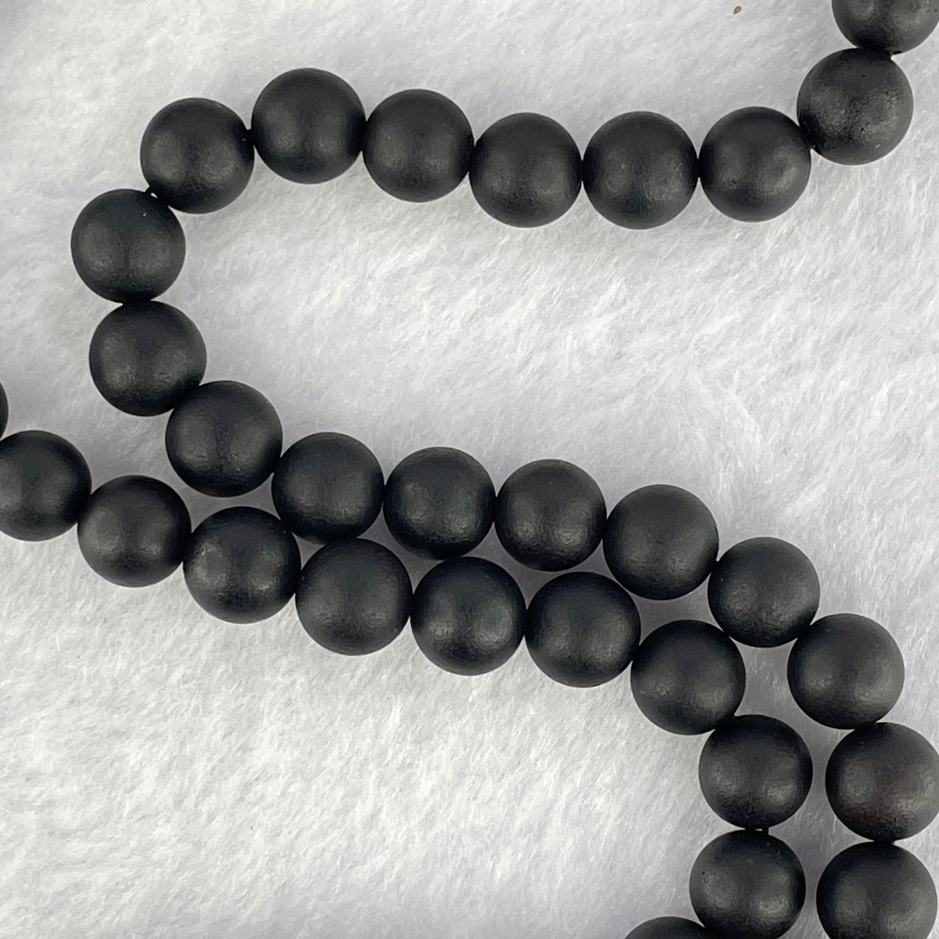Special Natural Old Black King Amber Beads Necklace 特一天然老黑王琥珀项链 15.94g 45cm  8.0mm 59 Beads - Huangs Jadeite and Jewelry Pte Ltd