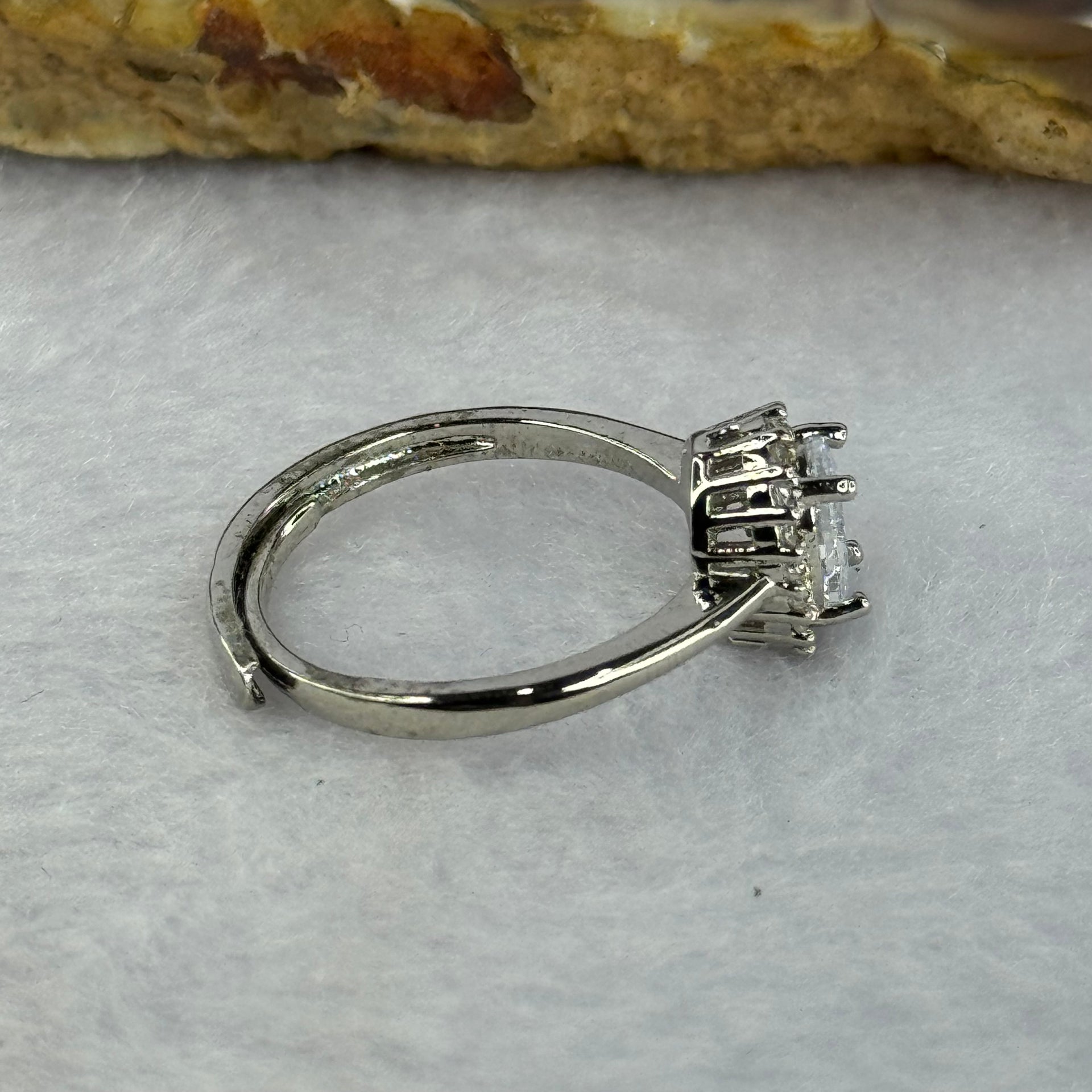 Cubic Zirconia in S925 Sliver Ring (Adjustable Size) 2.22g 6.8 by 5.2 by 3.8mm - Huangs Jadeite and Jewelry Pte Ltd