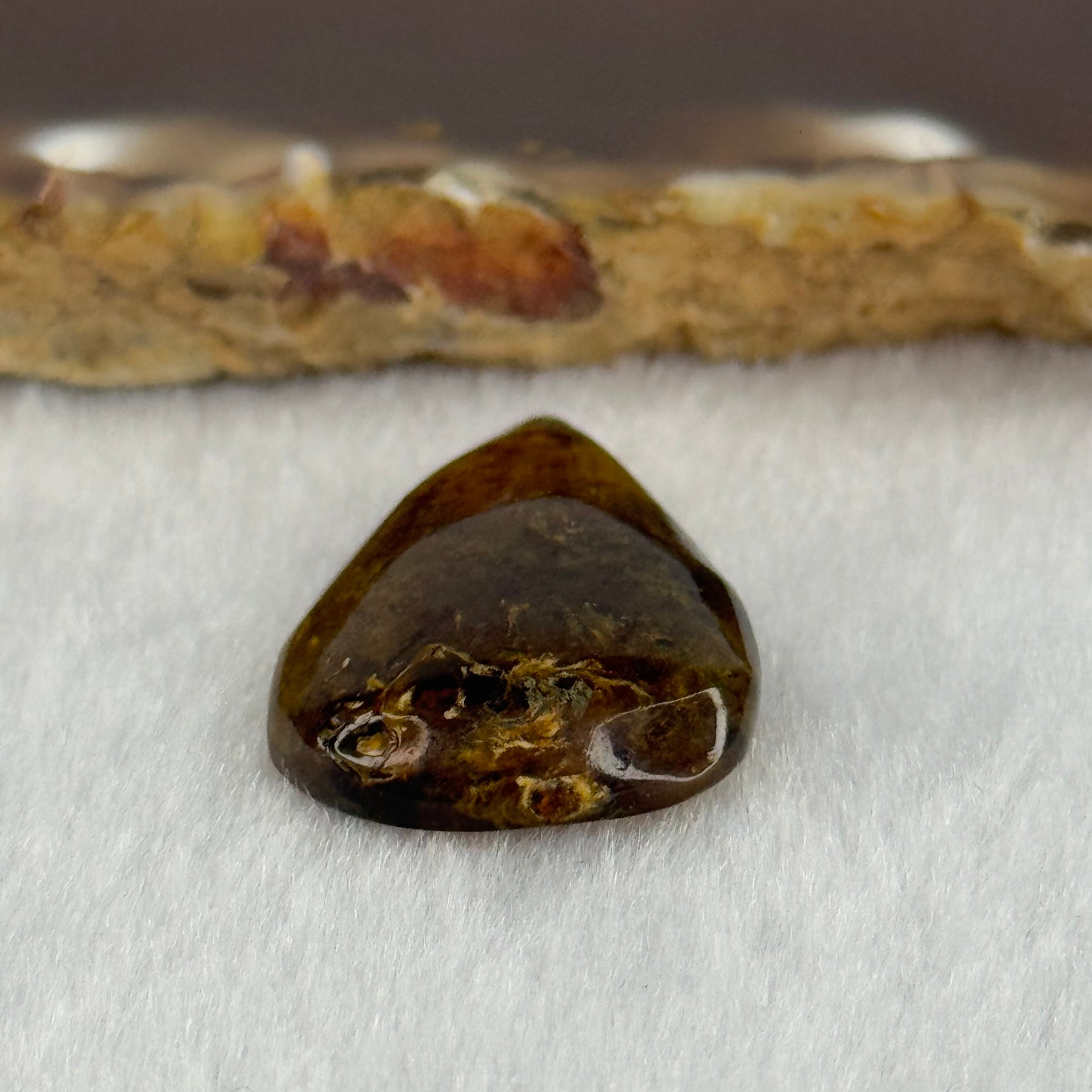 Natural Amber for Setting 1.48g 27.7 by 17.6 by 5.6mm - Huangs Jadeite and Jewelry Pte Ltd