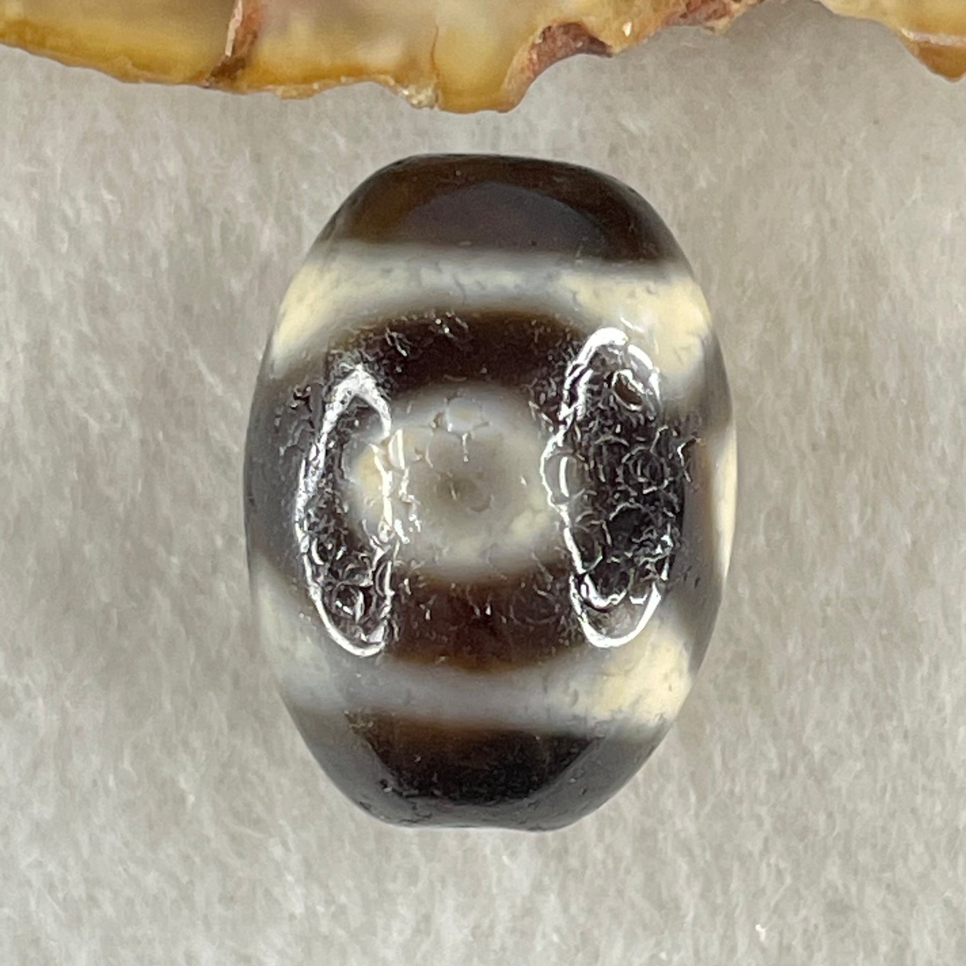 Natural Powerful Tibetan Old Oily Agate 3 Eyes Dzi Bead Heavenly Master (Tian Zhu) 三眼天诛 6.20g 20.3 by 14.7mm - Huangs Jadeite and Jewelry Pte Ltd
