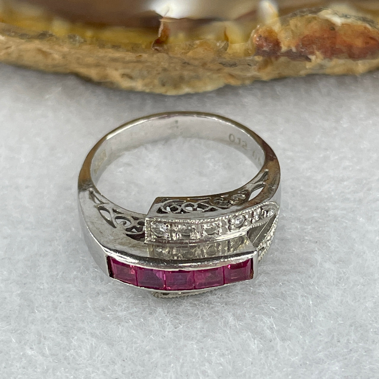 Natural Rubies Total 0.60ct each approx 2.5 by 2.5 by 2.5mm Natural Diamonds 0.12ct each about 1.2mm in Platinum PT900 Ring 5.57g US4 HK8.5 - Huangs Jadeite and Jewelry Pte Ltd