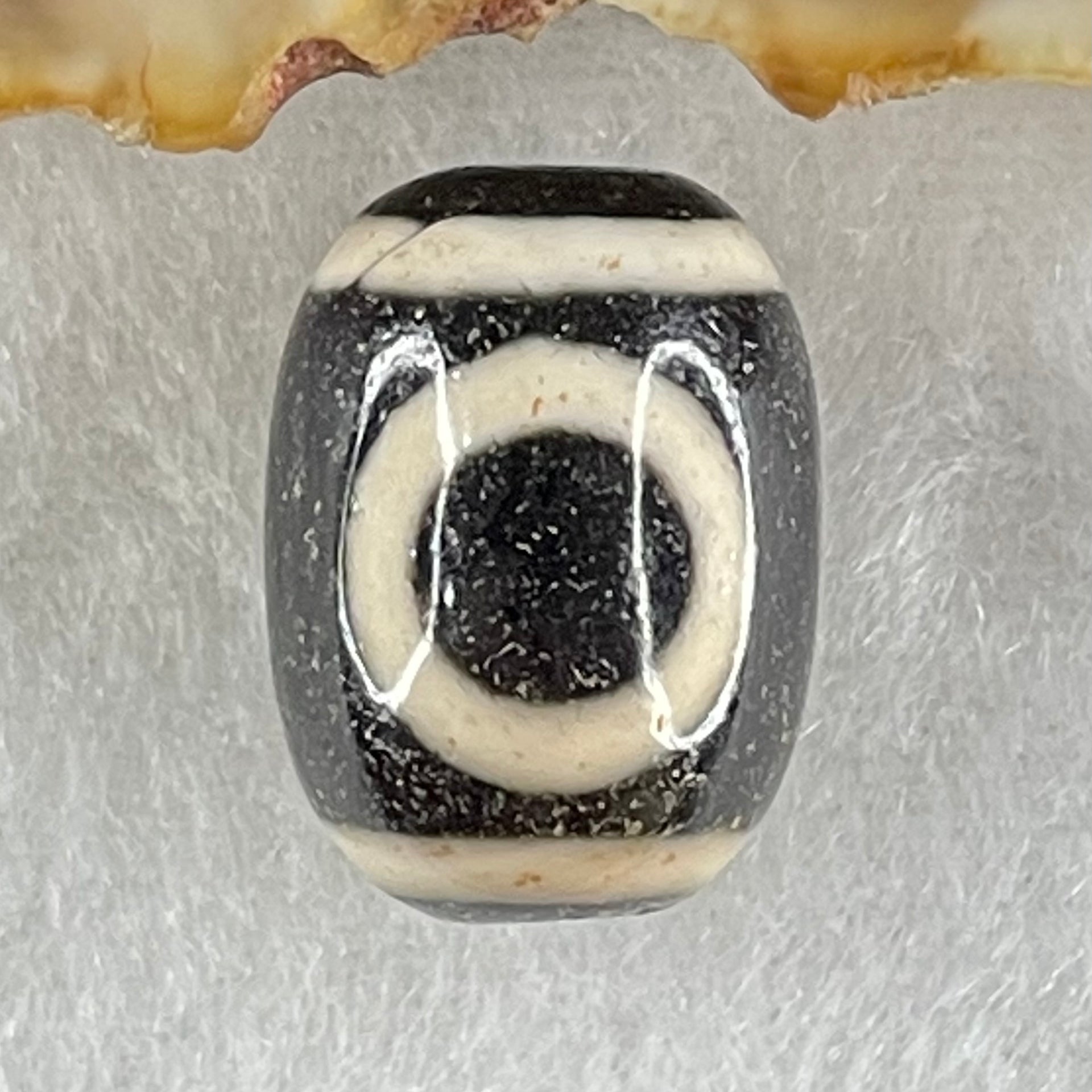 Natural Powerful Tibetan Old Oily Agate 1 Eye With Swastika Dzi Bead (Hotu Dzi) 4.4g 17.6 by 13.1mm - Huangs Jadeite and Jewelry Pte Ltd