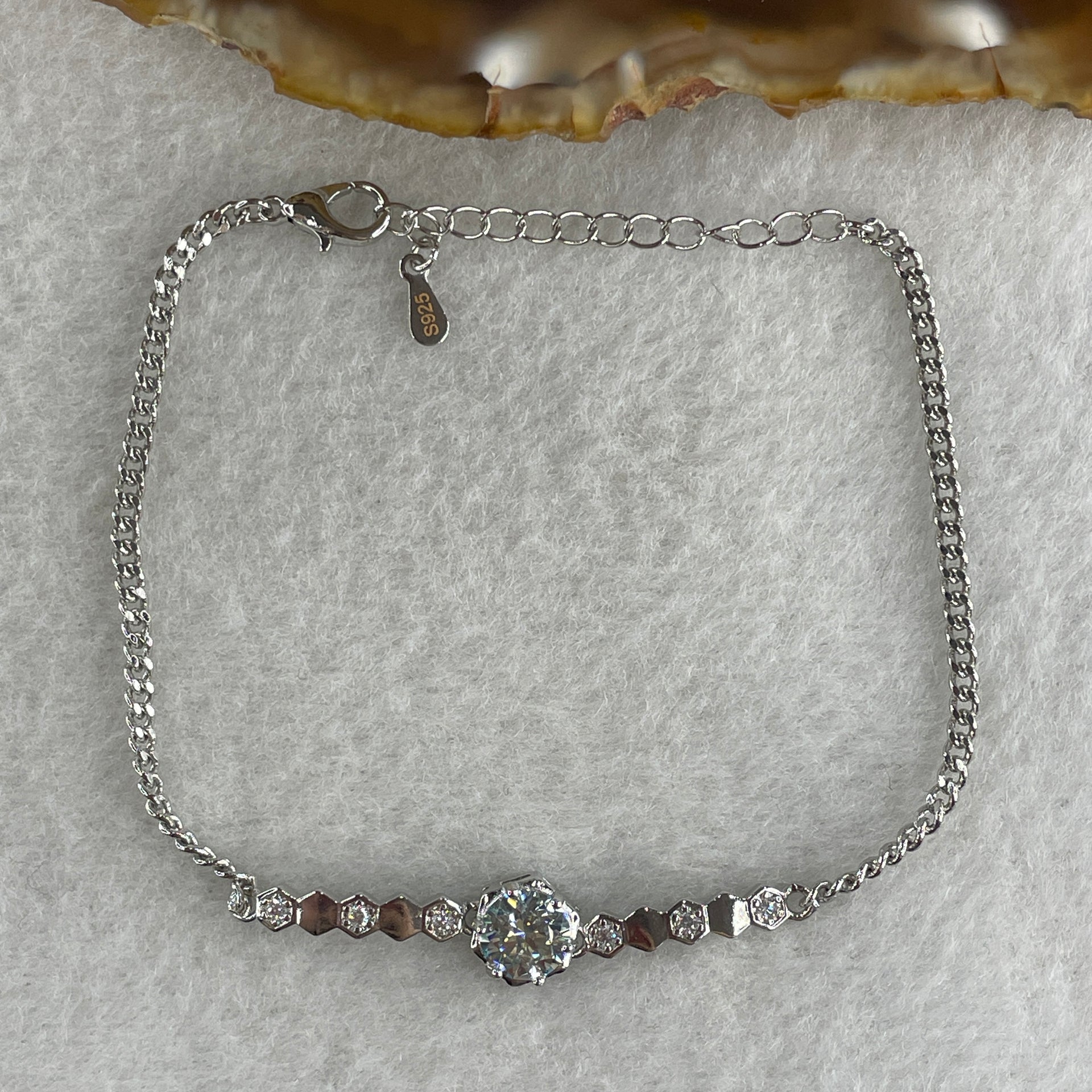 Certified Moissanites Bracelet in S925 Sliver 3.10g 7.0 by 2.5mm - Huangs Jadeite and Jewelry Pte Ltd