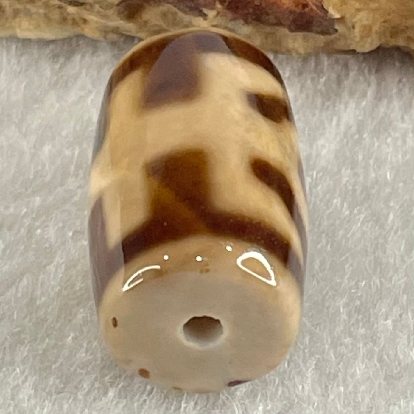 Natural Powerful Tibetan Old Oily Agate Patina Guiren Tairen Human Dzi Bead Totem Amulet Heavenly Master (Tian Zhu) 贵人天诛 4.86g 19.6 by 11.7mm - Huangs Jadeite and Jewelry Pte Ltd