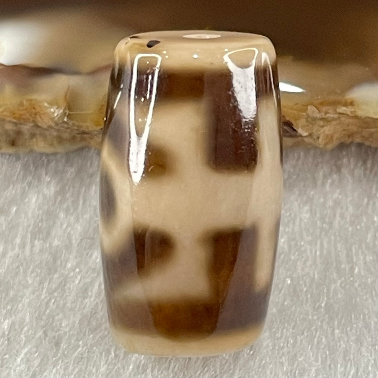 Natural Powerful Tibetan Old Oily Agate Patina Guiren Tairen Human Dzi Bead Totem Amulet Heavenly Master (Tian Zhu) 贵人天诛 4.83g 20.1 by 11.7mm - Huangs Jadeite and Jewelry Pte Ltd