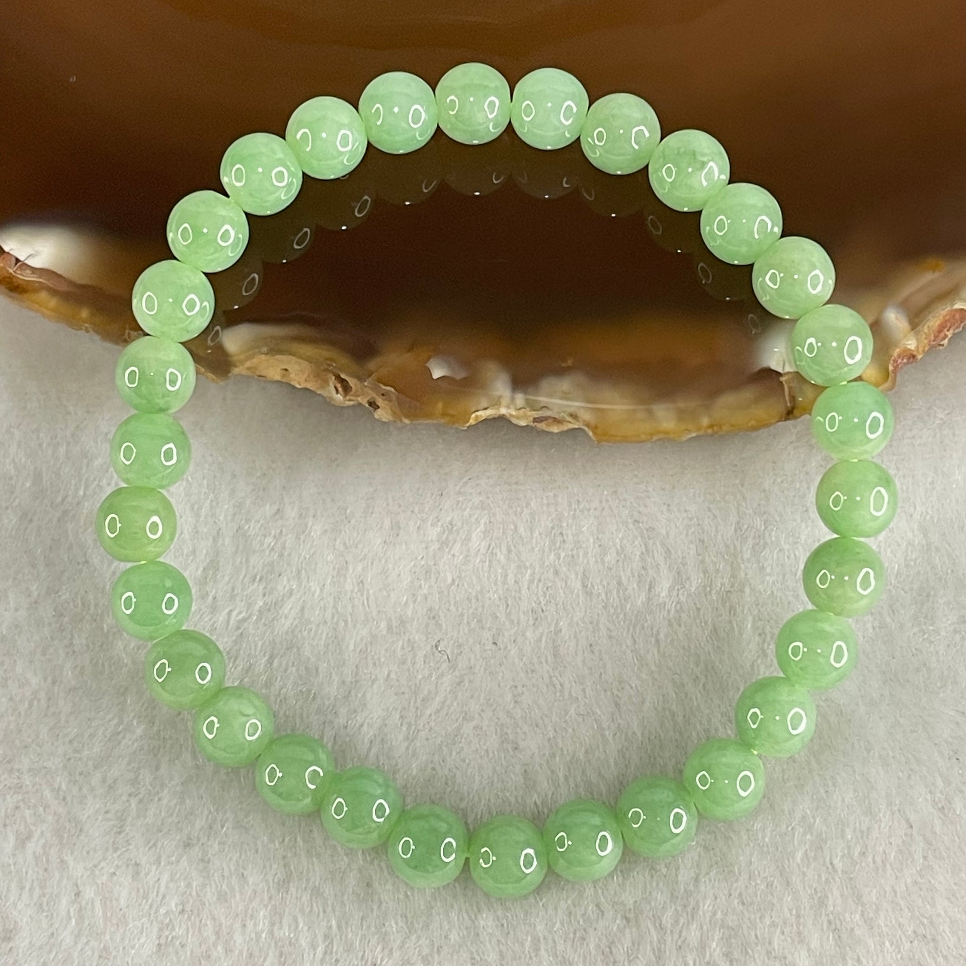 Type A Intense Bright Apple Green Jadeite Beads Bracelet 11.50g 15cm 6.1mm 30 Beads - Huangs Jadeite and Jewelry Pte Ltd