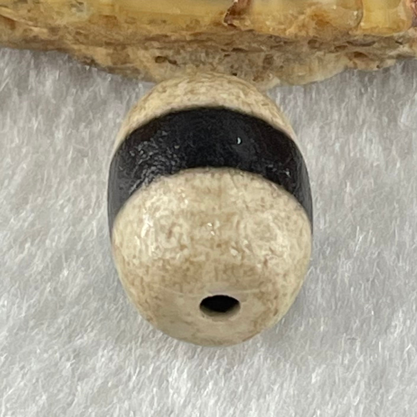 Natural Powerful Tibetan Old Oily Agate 1 Lines Dzi Bead Heavenly Master (Tian Zhu) 2.08g 13.5 by 10.1mm - Huangs Jadeite and Jewelry Pte Ltd