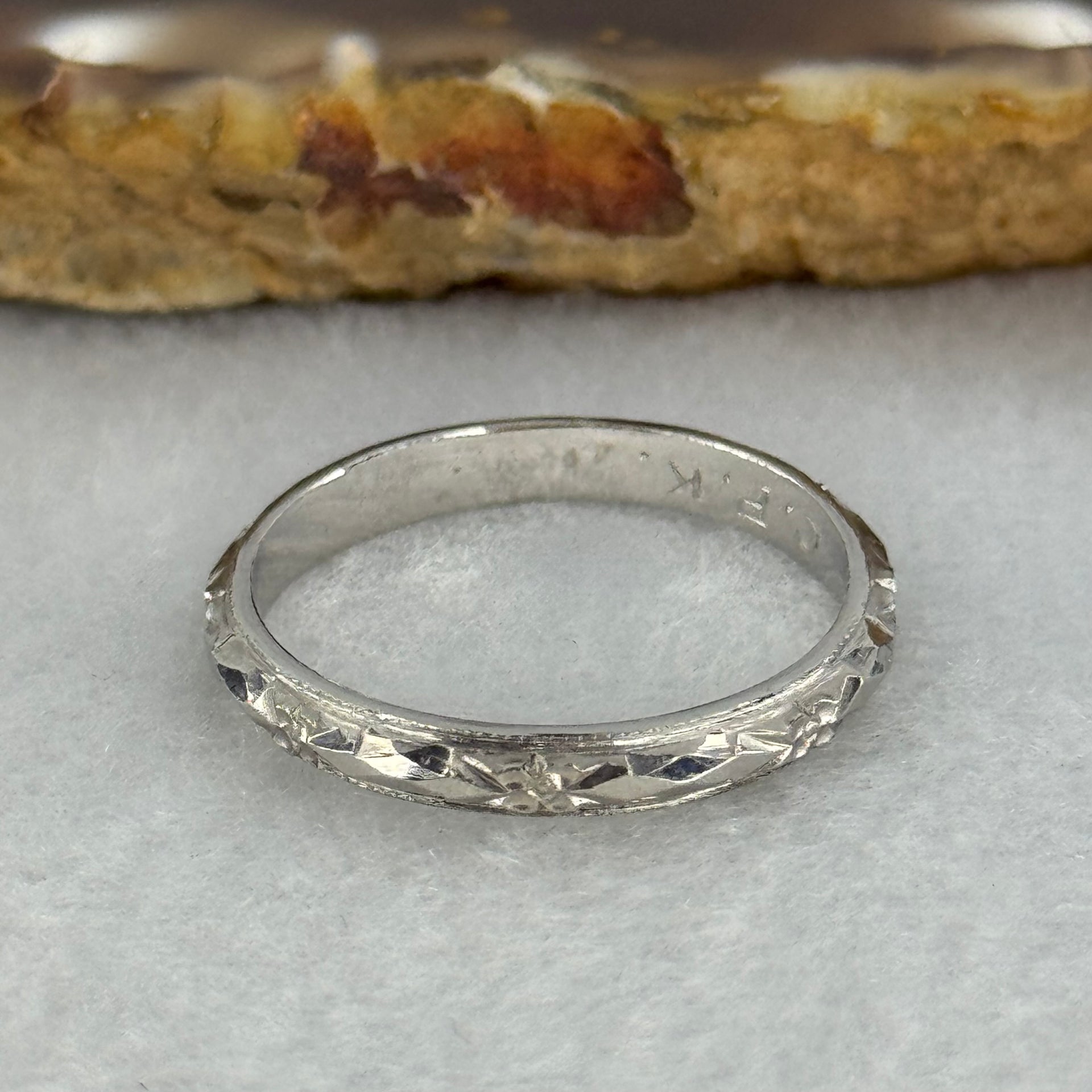 (Pre-Love) PLAT Platinum Ring 4.11g Inner Diameter 18.9mm Thickness 2.9 by 1.6mm US8.9mm HK19.5 - Huangs Jadeite and Jewelry Pte Ltd