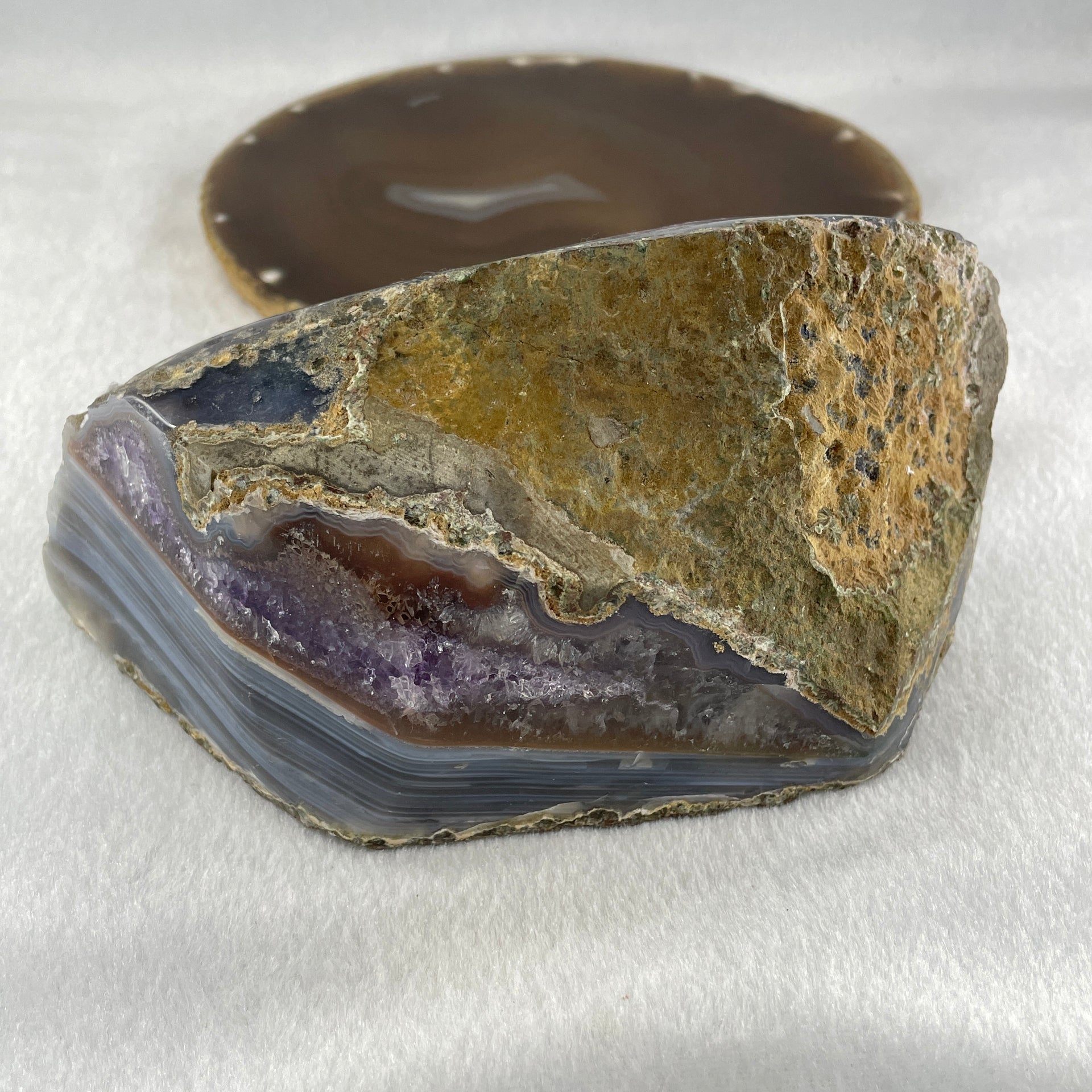 Natural Amethyst Rough Irregular Shaped Display 956.1g 160.0 by 92.2 by 76.0mm - Huangs Jadeite and Jewelry Pte Ltd