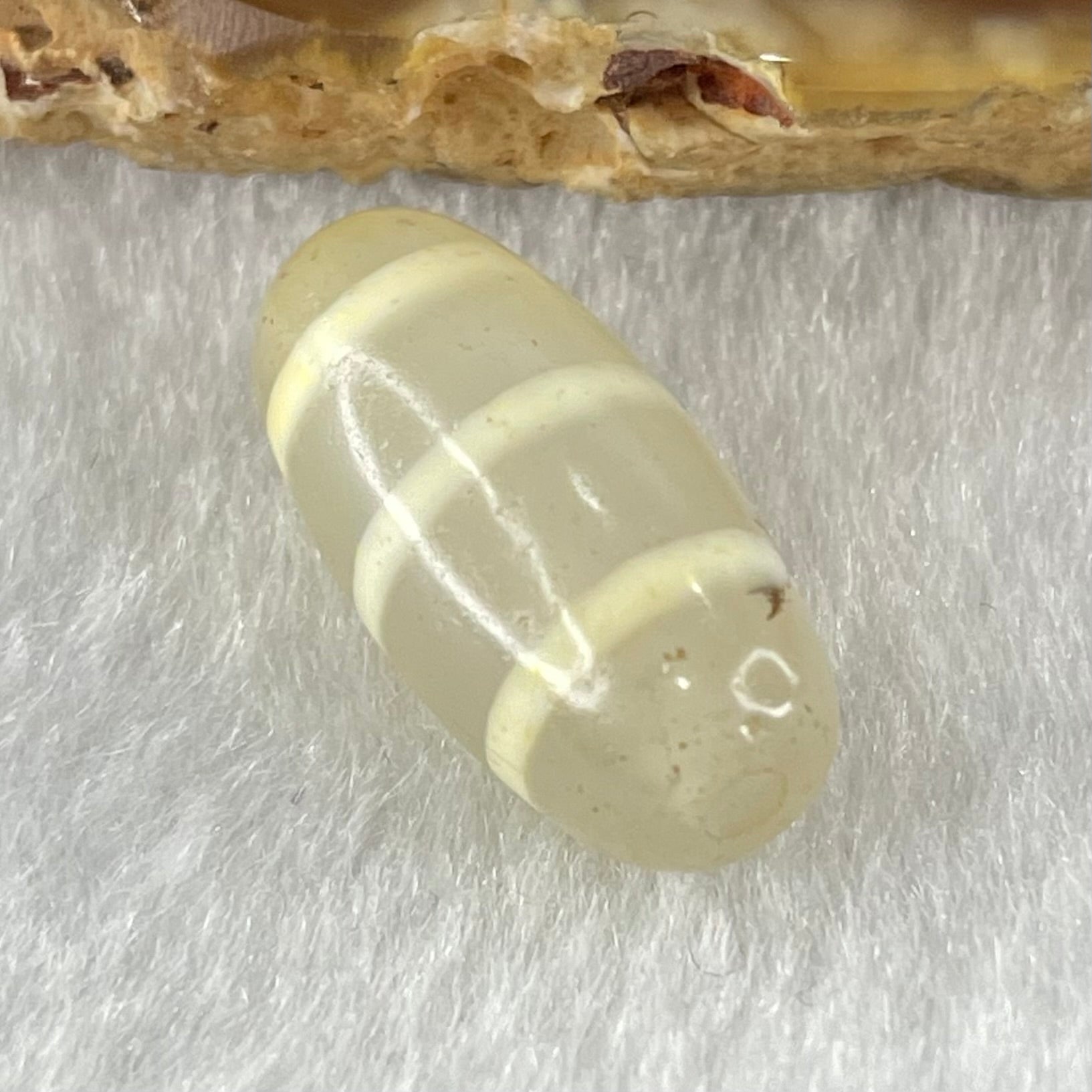 Natural Powerful Tibetan Old Oily Agate 3-Lines Dzi Bead Heavenly Master (Tian Zhu) 三行天诛 2.65g 20.0 by 9.5mm - Huangs Jadeite and Jewelry Pte Ltd