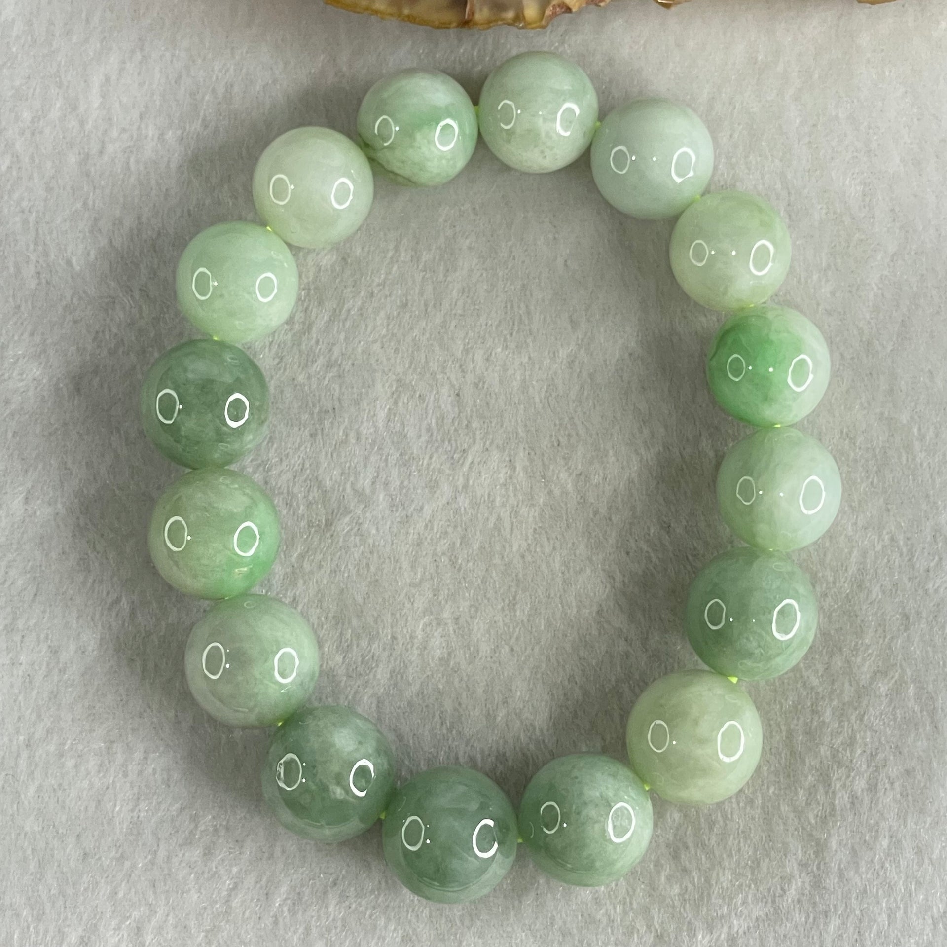 Type A Light Green Jadeite Beads Bracelet 66.03g 17cm 14.0mm 16 Beads (Some Internal and External Lines) - Huangs Jadeite and Jewelry Pte Ltd