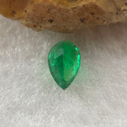 Natural Colombia Green Emerald (Beryl) Cut-Cornered Tear Drop cut 0.50ct 7.0 by 4.2 by 3.4mm - Huangs Jadeite and Jewelry Pte Ltd