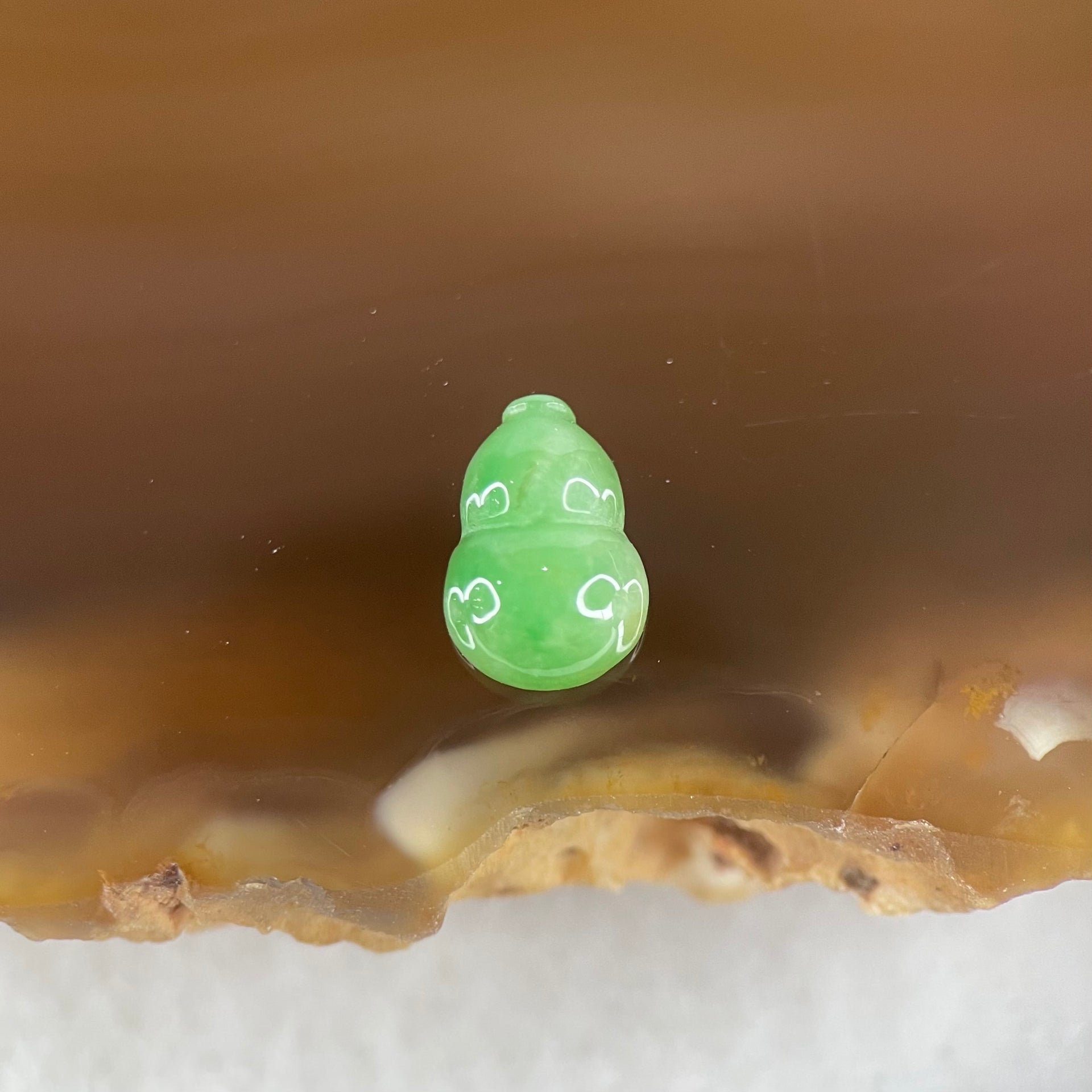 Type A Old Mine Spicy Green Jadeite Hulu Charm Stone For Setting 0.23g 8.0 by 5.5 by 2.8mm - Huangs Jadeite and Jewelry Pte Ltd