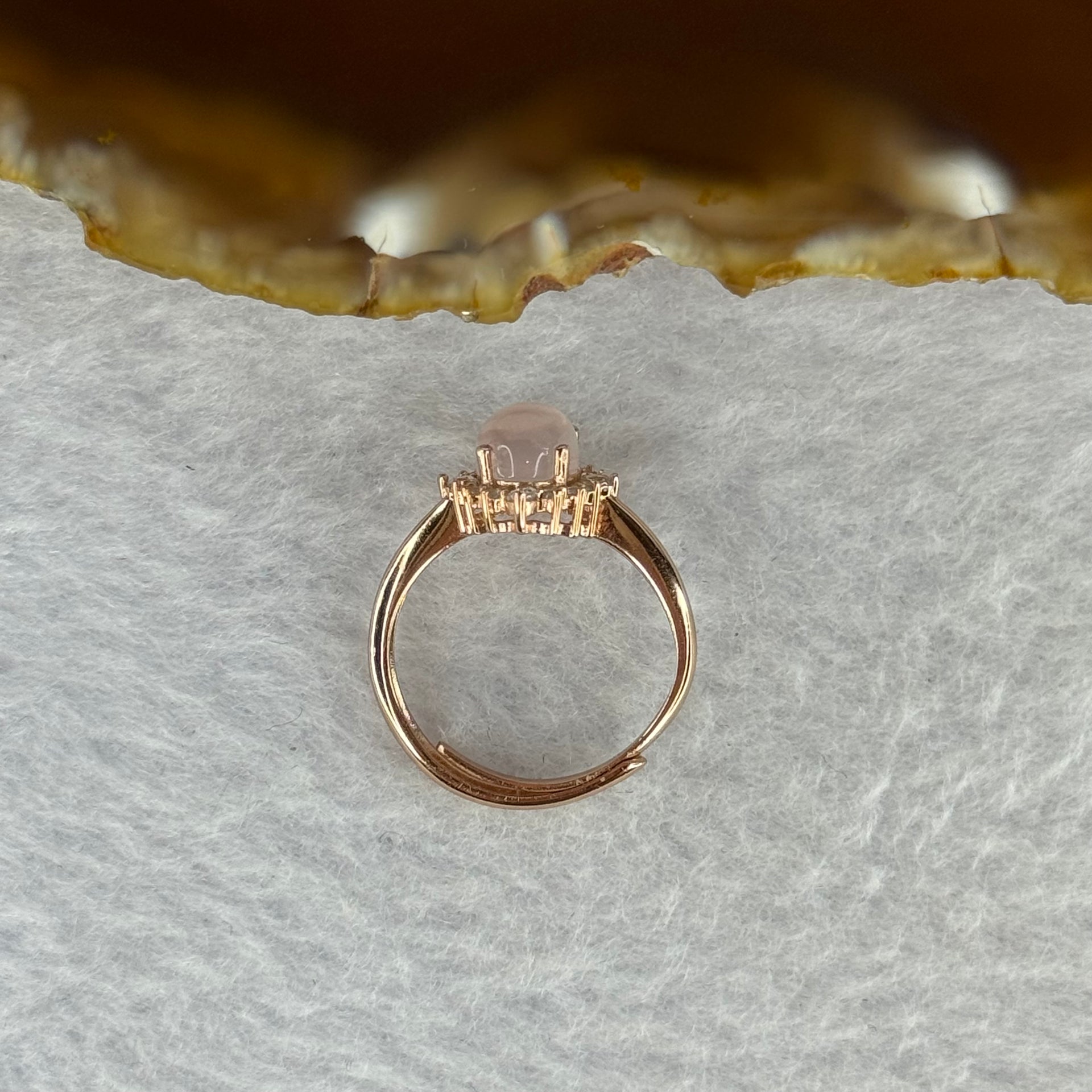 Natural Rose Quartz in 925 Sliver Rose Gold Colour Ring (Adjustable Size) 1.95g 8.2 by 5.9 by 5.0mm - Huangs Jadeite and Jewelry Pte Ltd