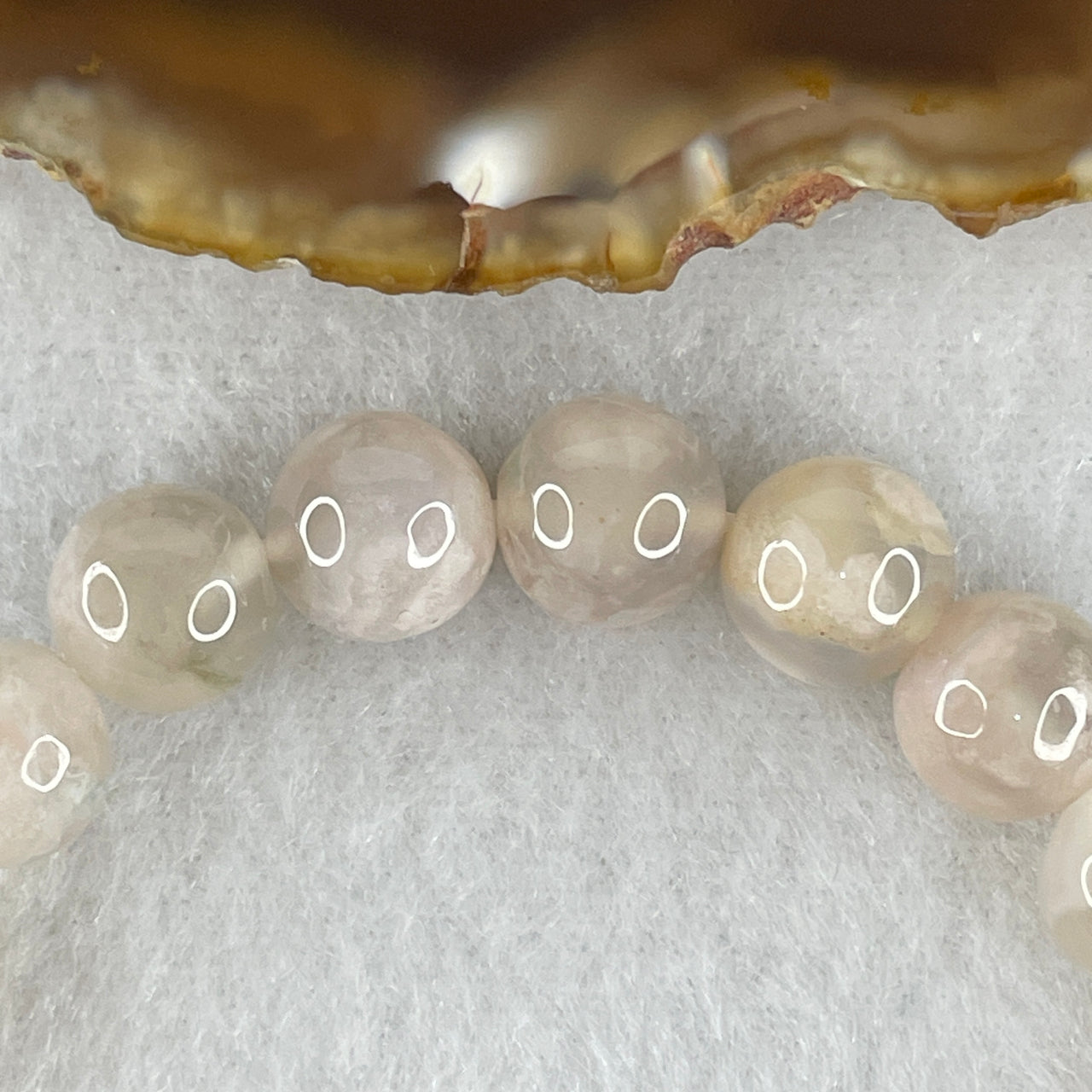 Natural Faint Pink Flower Agate Bead Bracelet | Untreated Cherry Blossom Agate Stretch Bracelet (25.07g | 16.5cm Wrist | 9.7mm | 21 Beads)