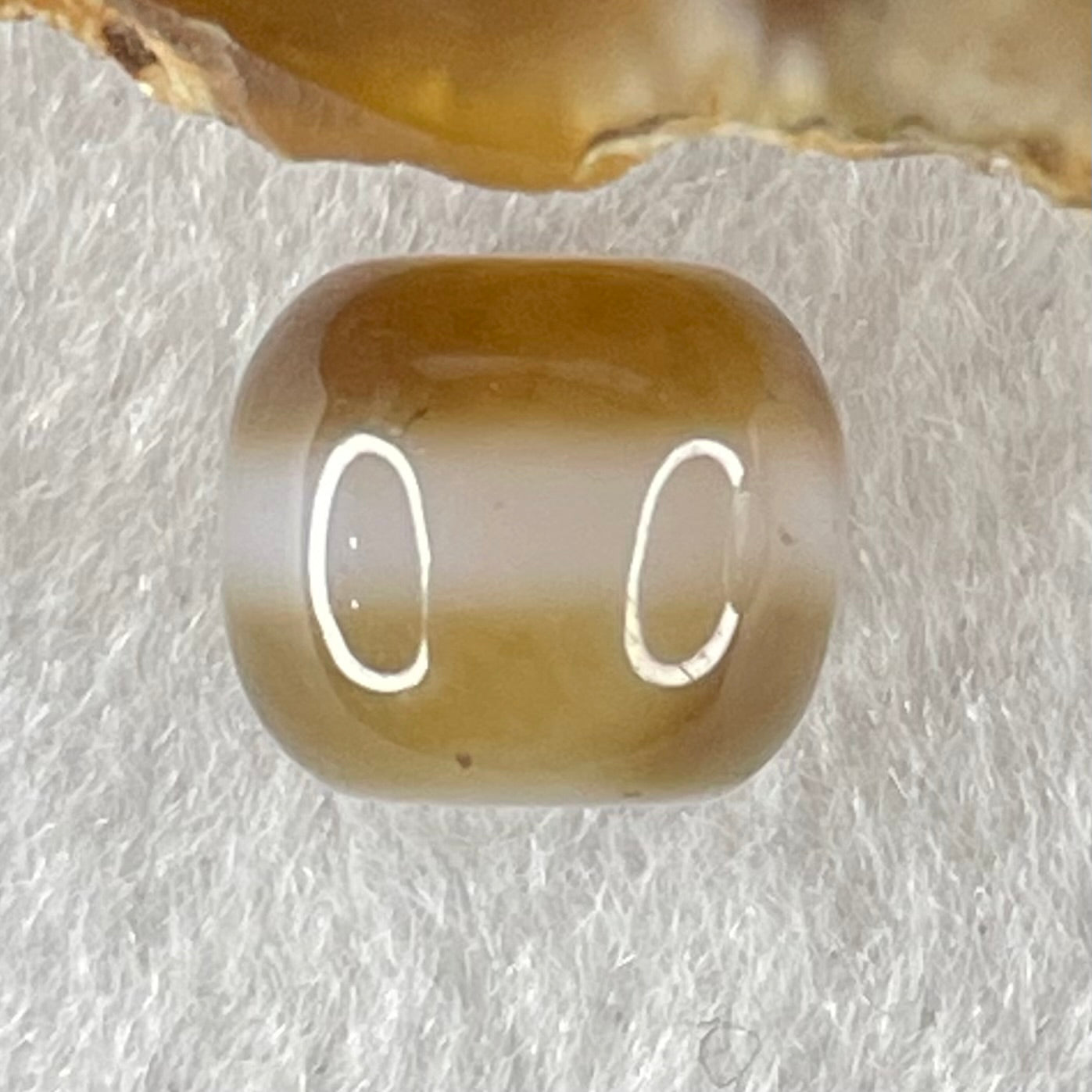Natural Powerful Tibetan Old Oily Agate 1 Line Dzi Bead Heavenly Master (Tian Zhu) 1.96g 9.7 by 11.3mm - Huangs Jadeite and Jewelry Pte Ltd