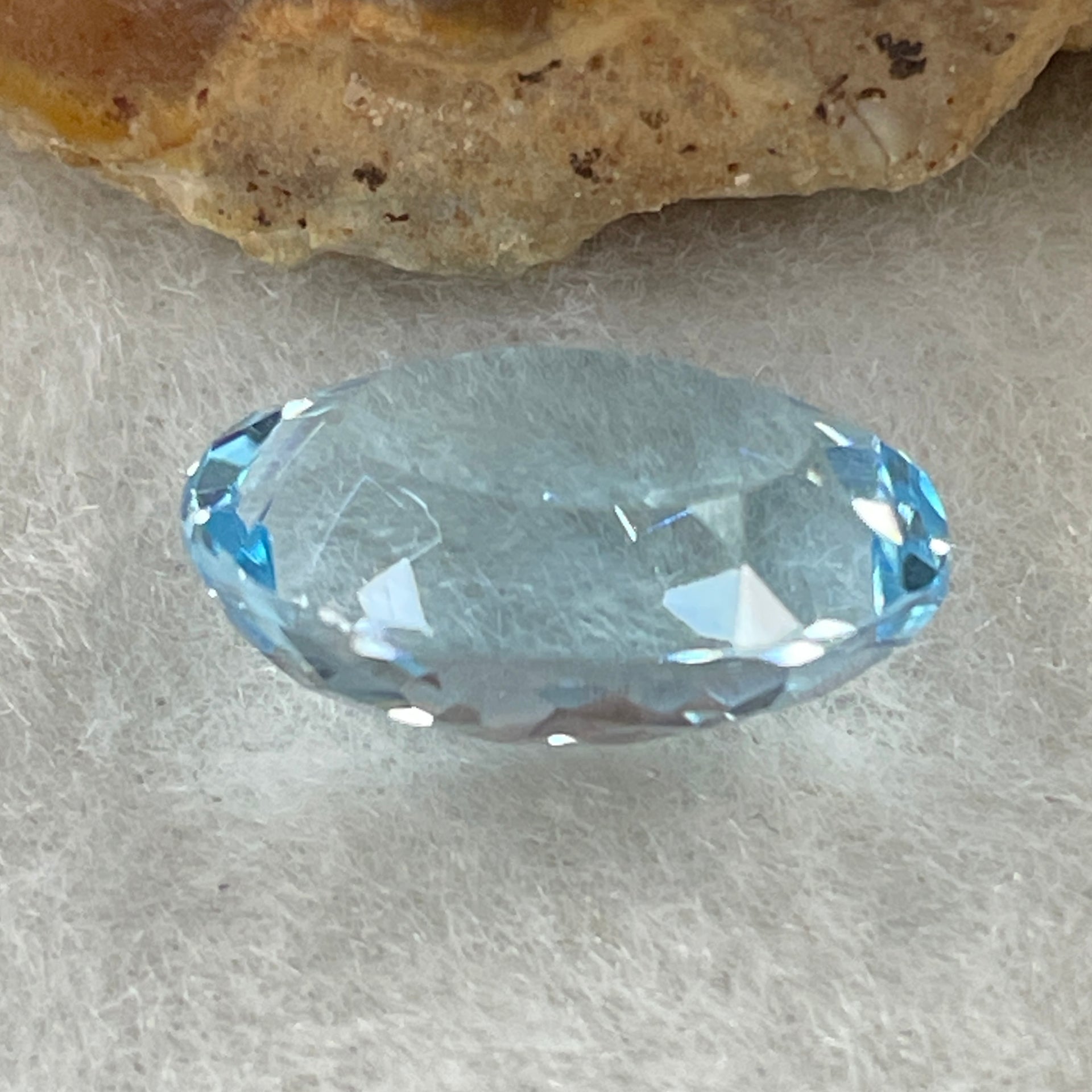 Natural Sky Blue Topaz Oval Shape 8.07ct 14.0 by 10.8 by 6.8mm - Huangs Jadeite and Jewelry Pte Ltd