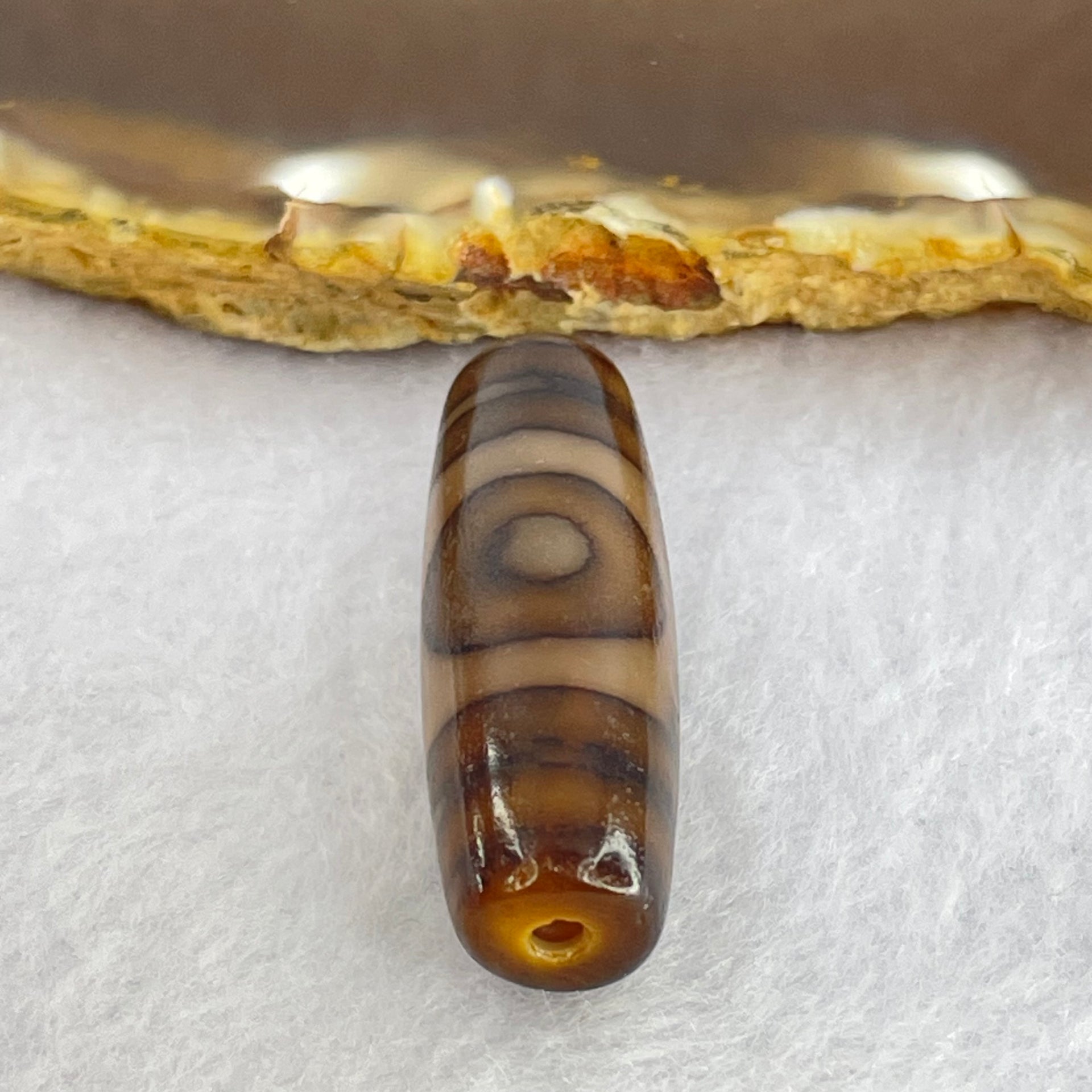 Natural Powerful Tibetan Old Oily Agate Sky Door Serenity 1 Eye Dzi Bead Heavenly Master (Tian Zhu) 一眼天诛 8.00g 35.9 by 4.9mm - Huangs Jadeite and Jewelry Pte Ltd