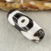 Natural Powerful Tibetan Old Oily Agate 3 Eyes Dzi Bead Heavenly Master (Tian Zhu) 三眼天诛 4.99g 27.6 by 10.8mm - Huangs Jadeite and Jewelry Pte Ltd