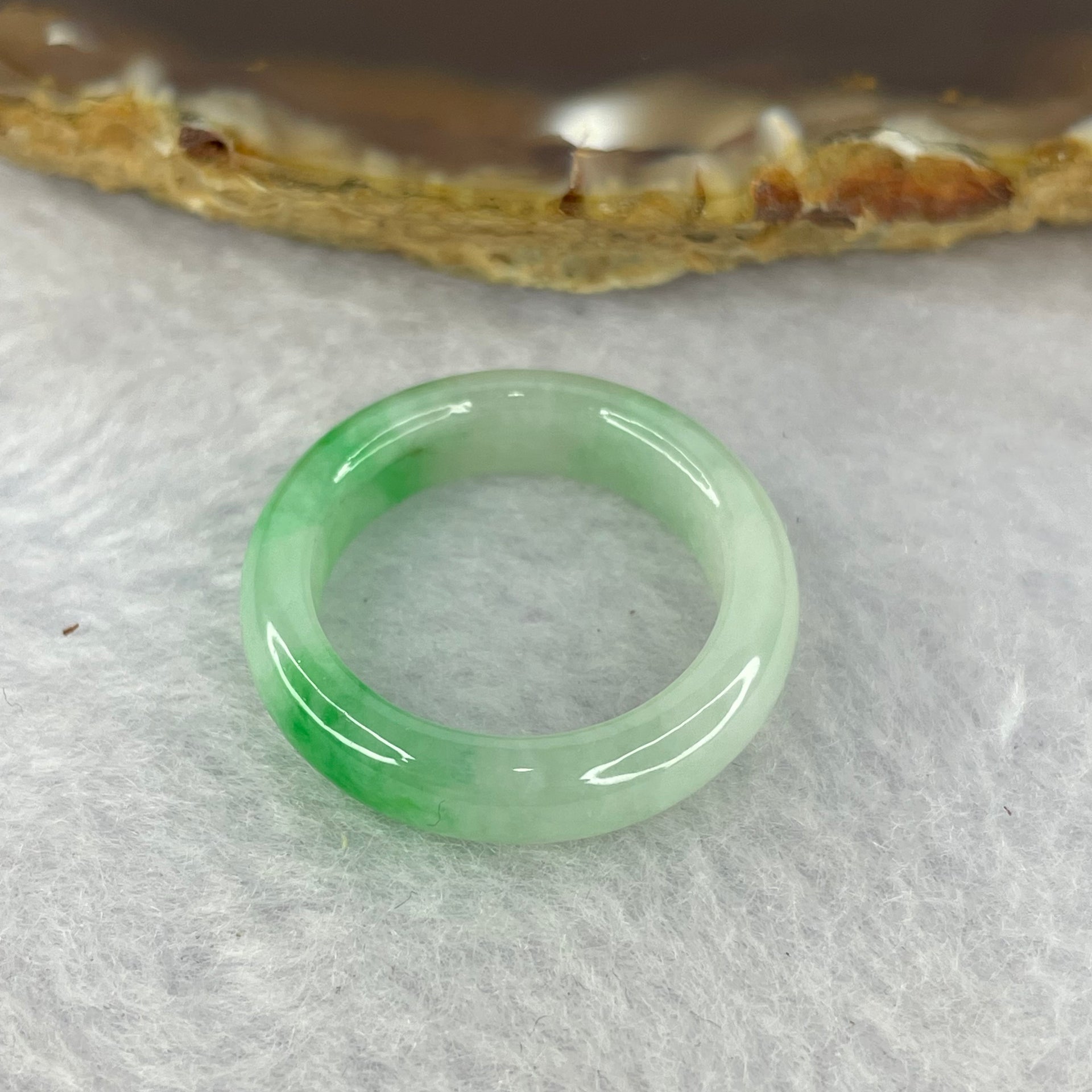 Type A Green with Spicy Green Piao Hua Jadeite Ring 3.50g 5.5 by 3.6 mm US 8.25 / HK 18 (Slight Internal Line) - Huangs Jadeite and Jewelry Pte Ltd
