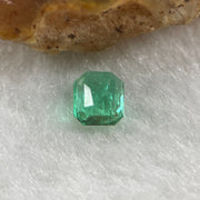 Natural Colombia Green Emerald (Beryl) Cut-Cornered Rectangular step cut 0.55ct 5.0 by 4.5 by 3.3mm - Huangs Jadeite and Jewelry Pte Ltd