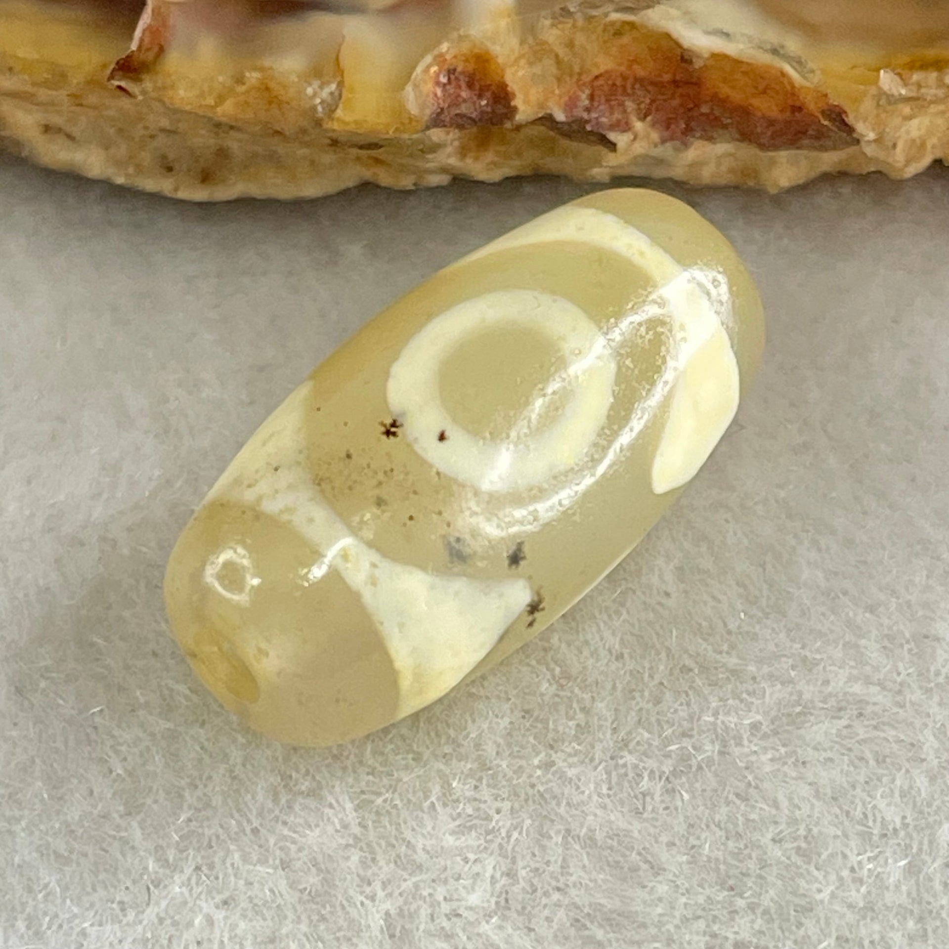Natural Powerful Tibetan Old Oily Agate 3 Eyes Dzi Bead Heavenly Master (Tian Zhu) 三眼天诛 2.99g 20.0 by 10.1mm - Huangs Jadeite and Jewelry Pte Ltd