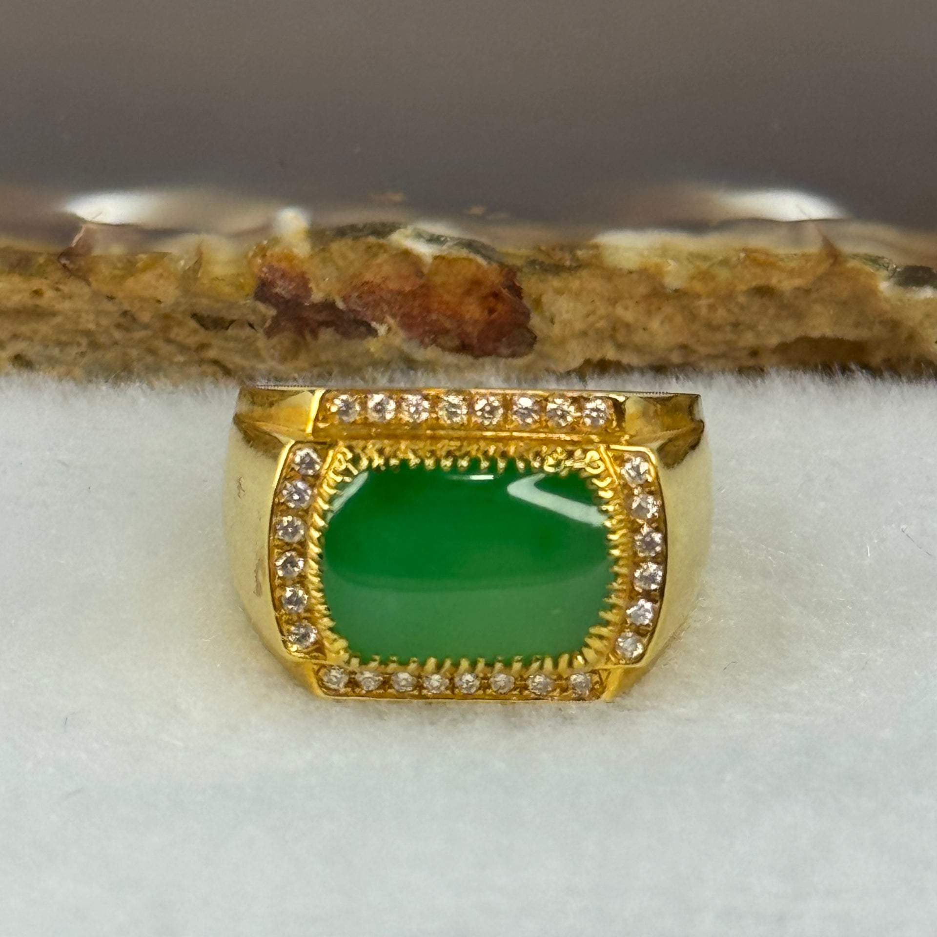 18k yellow gold Type A Burmese Full Apple Green Jade jadeite ring 6.72g US 9 HK 20 Inner Dia 19.2mm - Huangs Jadeite and Jewelry Pte Ltd