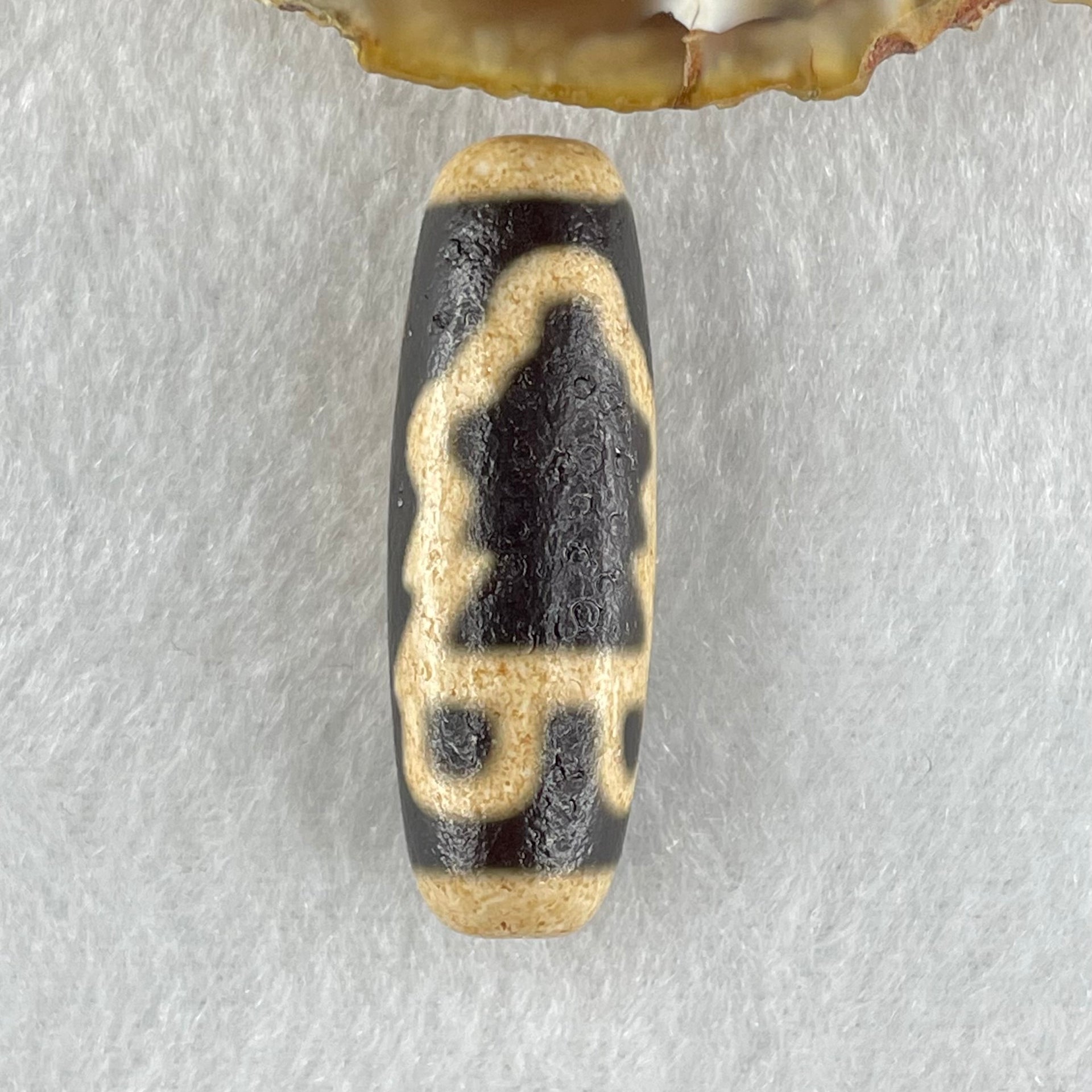 Natural Powerful Tibetan Old Oily Agate Full Body Zha Ji La Mu Female Cai Shen God of Fortune Zakiram Dzi Bead Heavenly Master (Tian Zhu) 扎基拉姆天珠 9.89g 38.7 by 13.0mm - Huangs Jadeite and Jewelry Pte Ltd