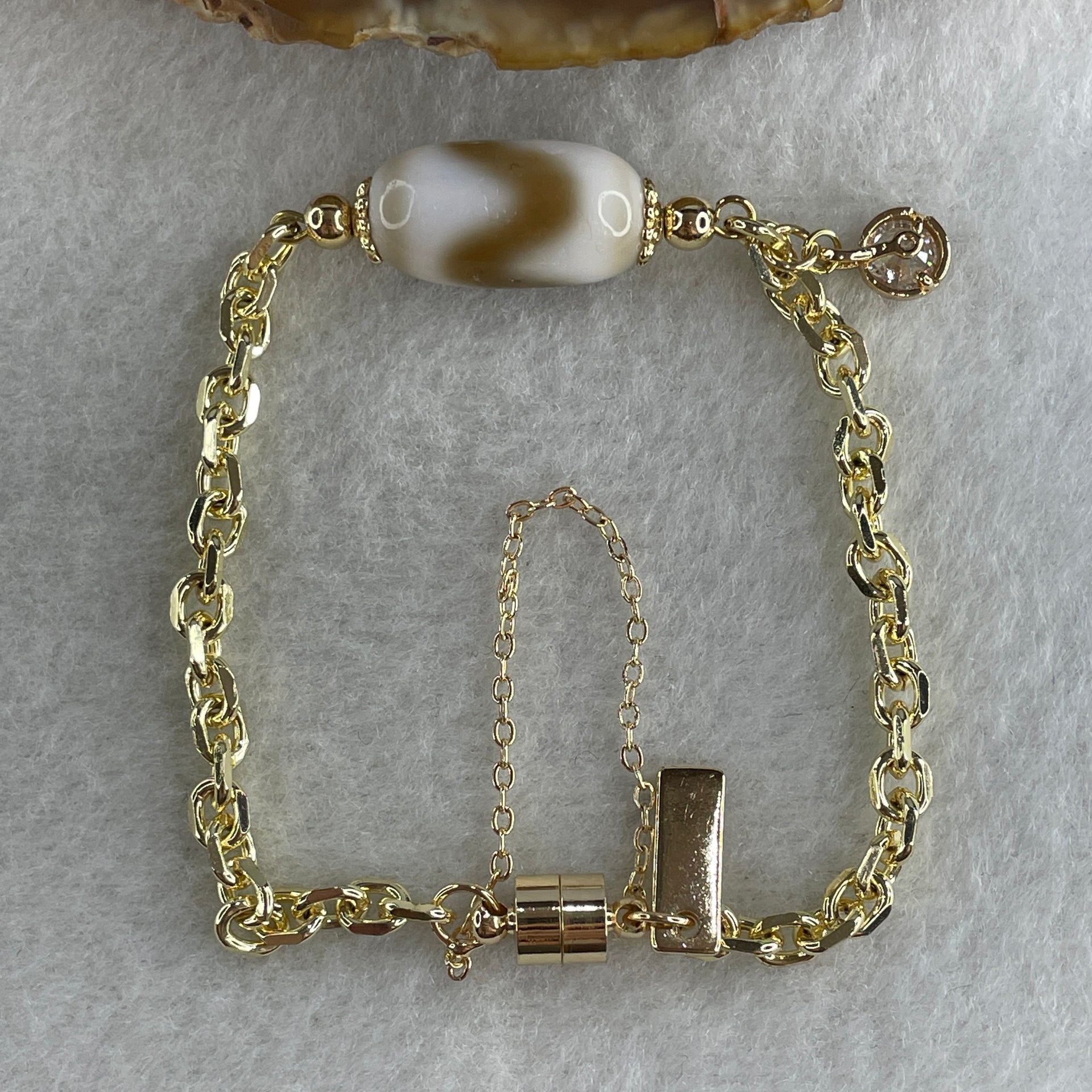 Natural Powerful Tibetan Old Oily Agate Tiger Tooth Daluo Dzi Bead with Stainless Steel Gold Color Bracelet 10.37g 16cm 19.1 by 10.1mm - Huangs Jadeite and Jewelry Pte Ltd