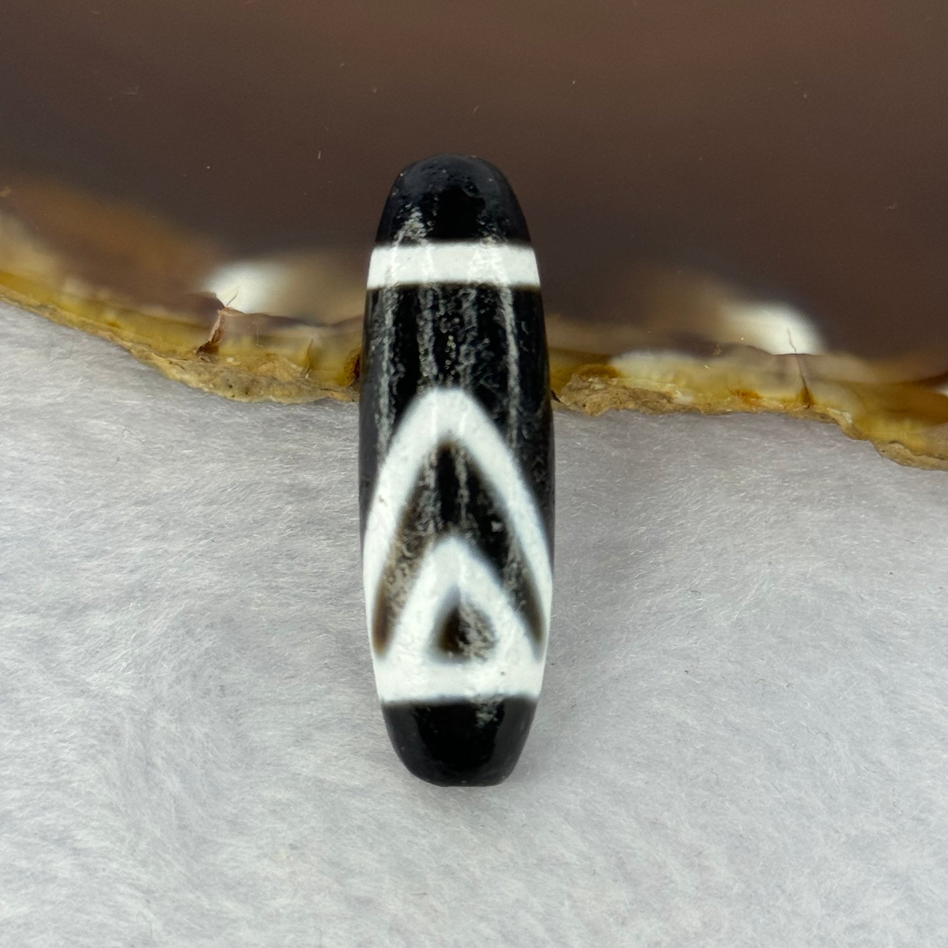 Natural Powerful Tibetan Old Oily Agate 1 Eye With Mountain Support Dzi Bead Heavenly Master (Tian Zhu) 一眼靠天珠 7.14g 36.8 by 11.9mm - Huangs Jadeite and Jewelry Pte Ltd