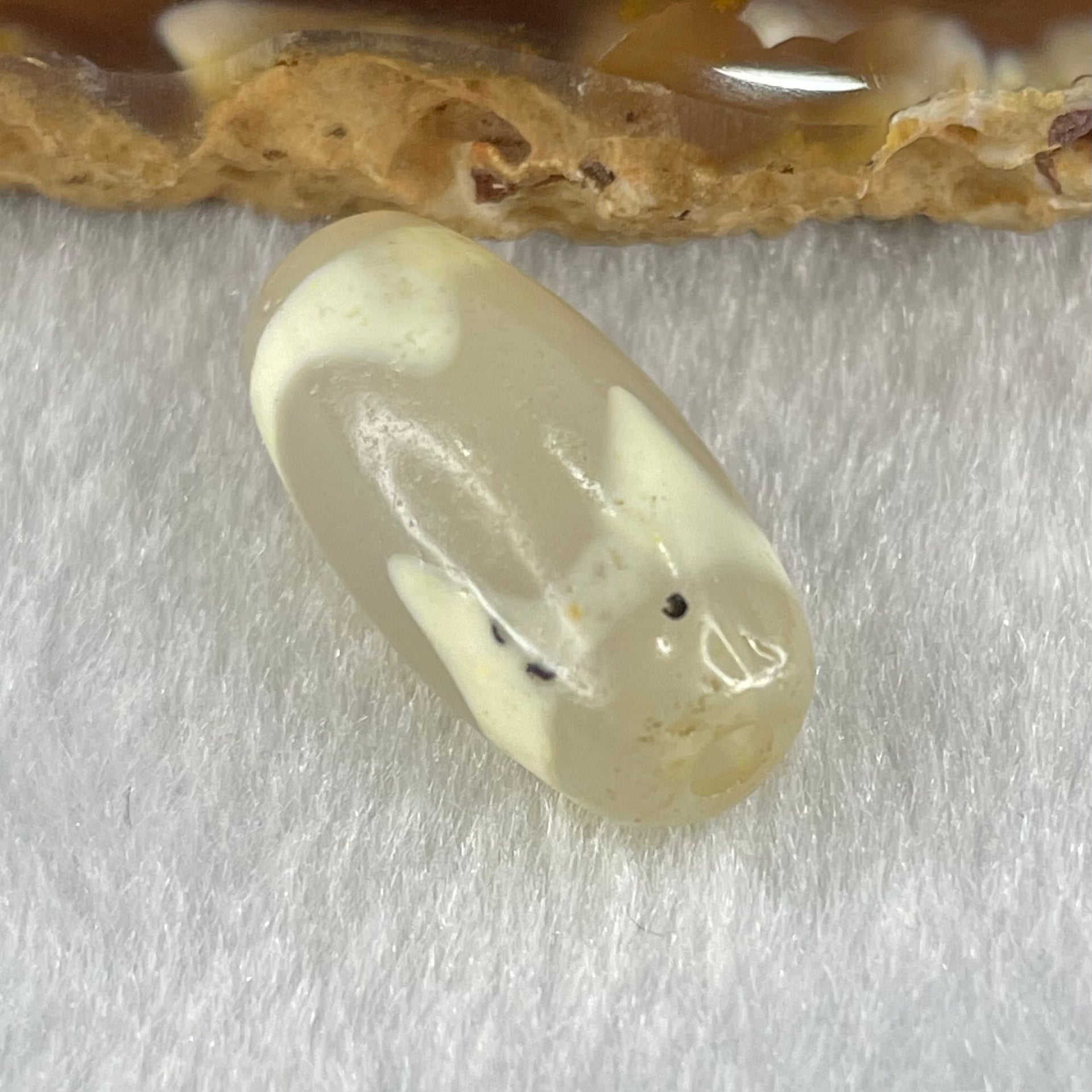 Natural Powerful Tibetan Old Oily Agate Tiger Tooth Daluo Dzi Bead Heavenly Master (Tian Zhu) 虎呀天诛 3.07g 20.1 by 10.3mm - Huangs Jadeite and Jewelry Pte Ltd