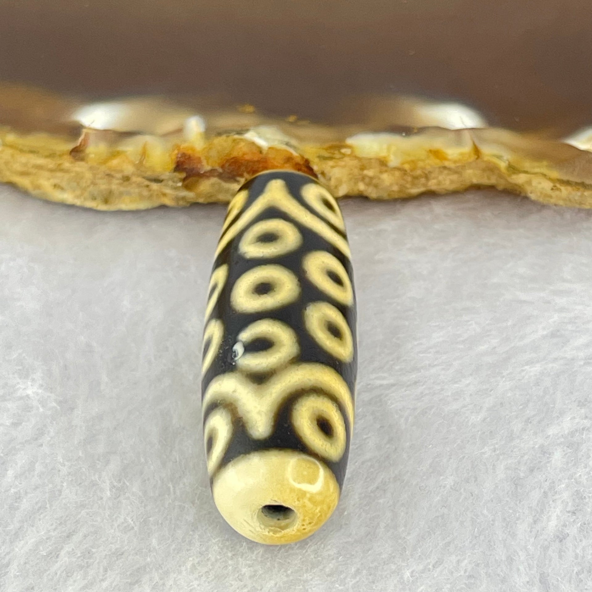 Natural Powerful Tibetan Old Oily Agate 21 Eyes Dzi Bead Heavenly Master (Tian Zhu) 二一眼天诛 10.19g 38.5 by 13.1mm - Huangs Jadeite and Jewelry Pte Ltd