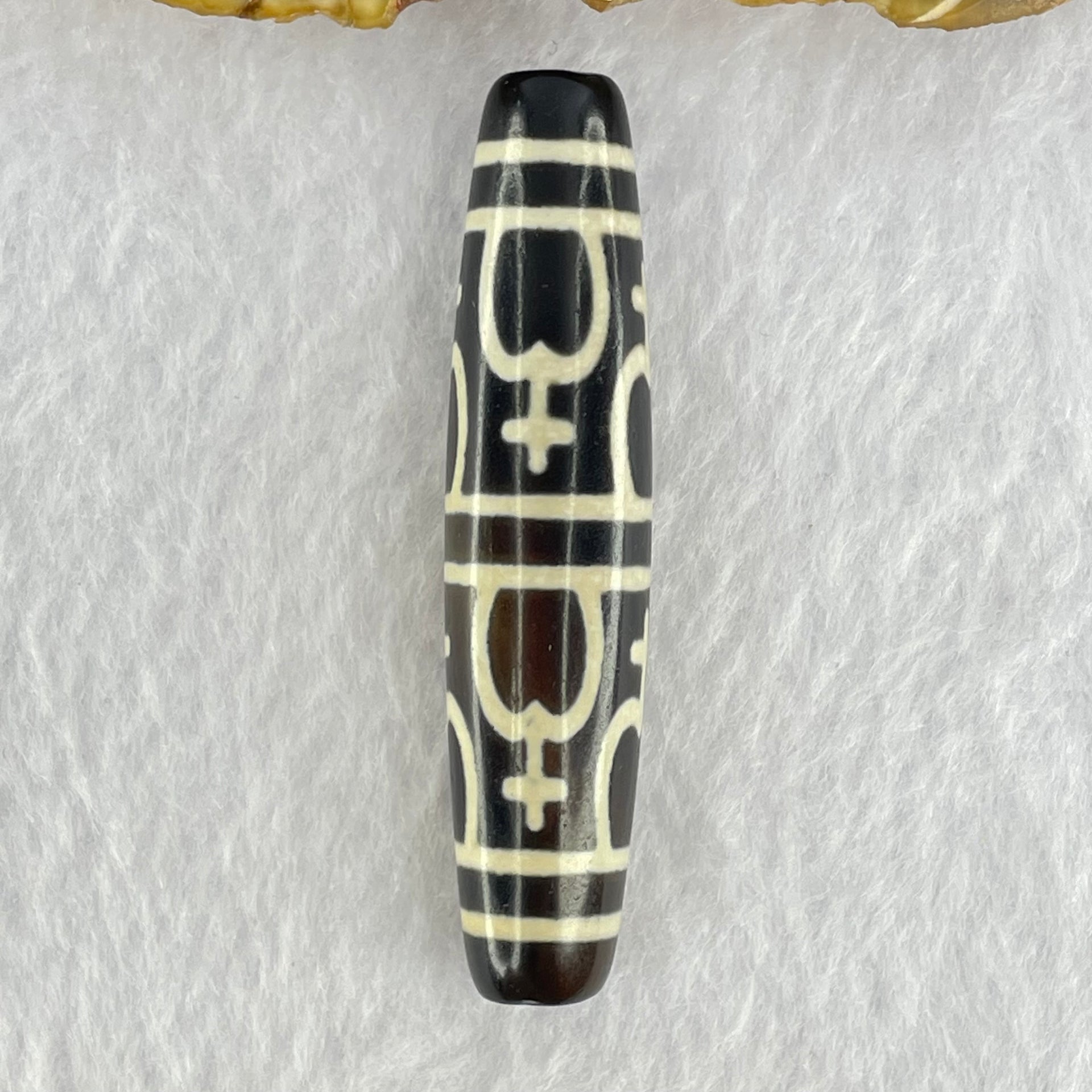 Natural Powerful Tibetan Old Oily Agate 8 Nectar Vessel Dzi Bead Heavenly Master (Tian Zhu) 花蜜容器眼天珠 14.99g 58.0 by 12.9mm - Huangs Jadeite and Jewelry Pte Ltd