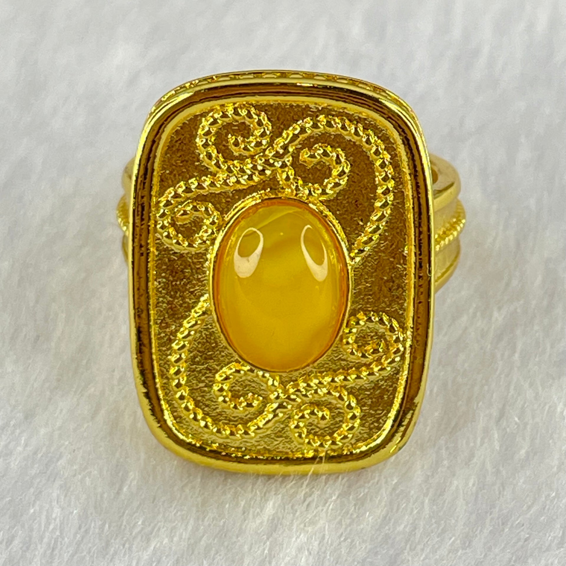 Natural Butterscotch with Yellow Amber in  Sliver Gold Color Ring (Adjustable Size) 7.50g 10.2 by 6.9 by 3.5mm - Huangs Jadeite and Jewelry Pte Ltd