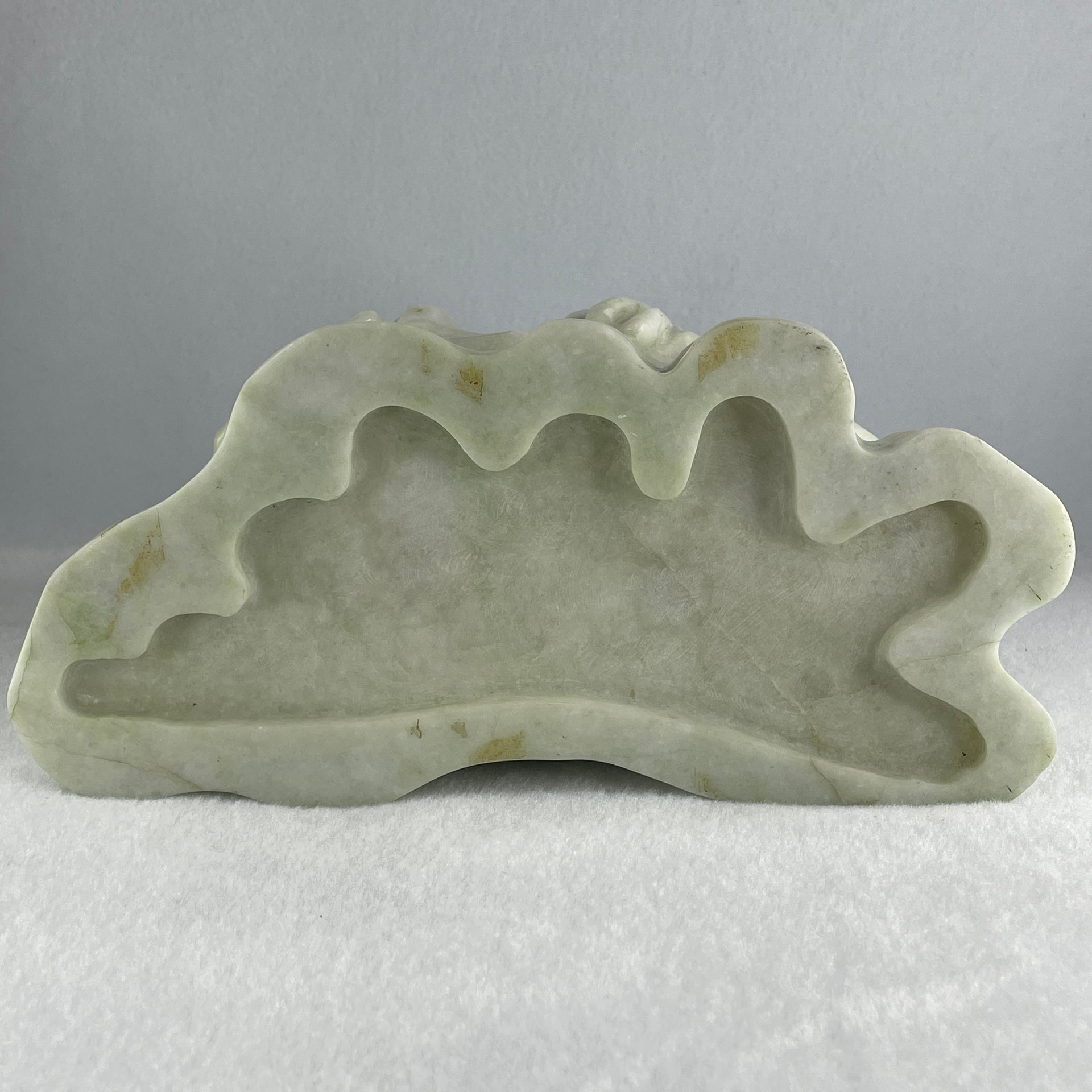 Natural White with Green Spots Serpentine Nest Display 2,027.2g 215.0 b 100.0 by 112.0mm - Huangs Jadeite and Jewelry Pte Ltd