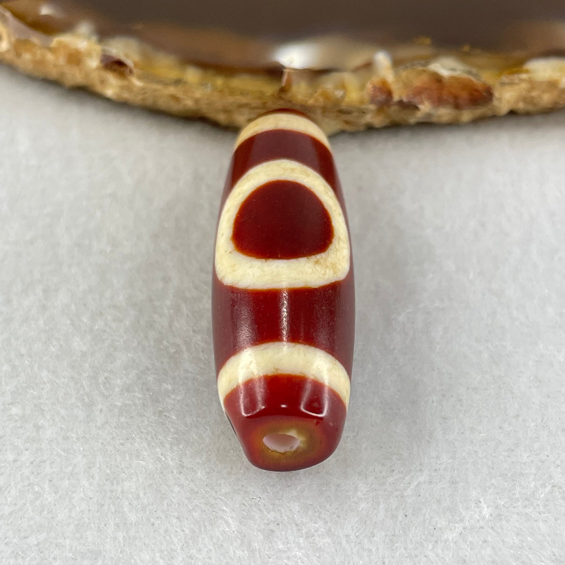 Natural Powerful Tibetan Old Oily Red White Agate One Eye Earth Element Dzi Bead Heavenly Master (Tian Zhu) 一眼土元素天珠 9.78g 37.7 by 13.1mm - Huangs Jadeite and Jewelry Pte Ltd