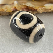 Natural Powerful Tibetan Old Oily Agate 1 Eye With Swastika Dzi Bead (Hotu Dzi) 4.92g 17.4 by 13.4mm - Huangs Jadeite and Jewelry Pte Ltd