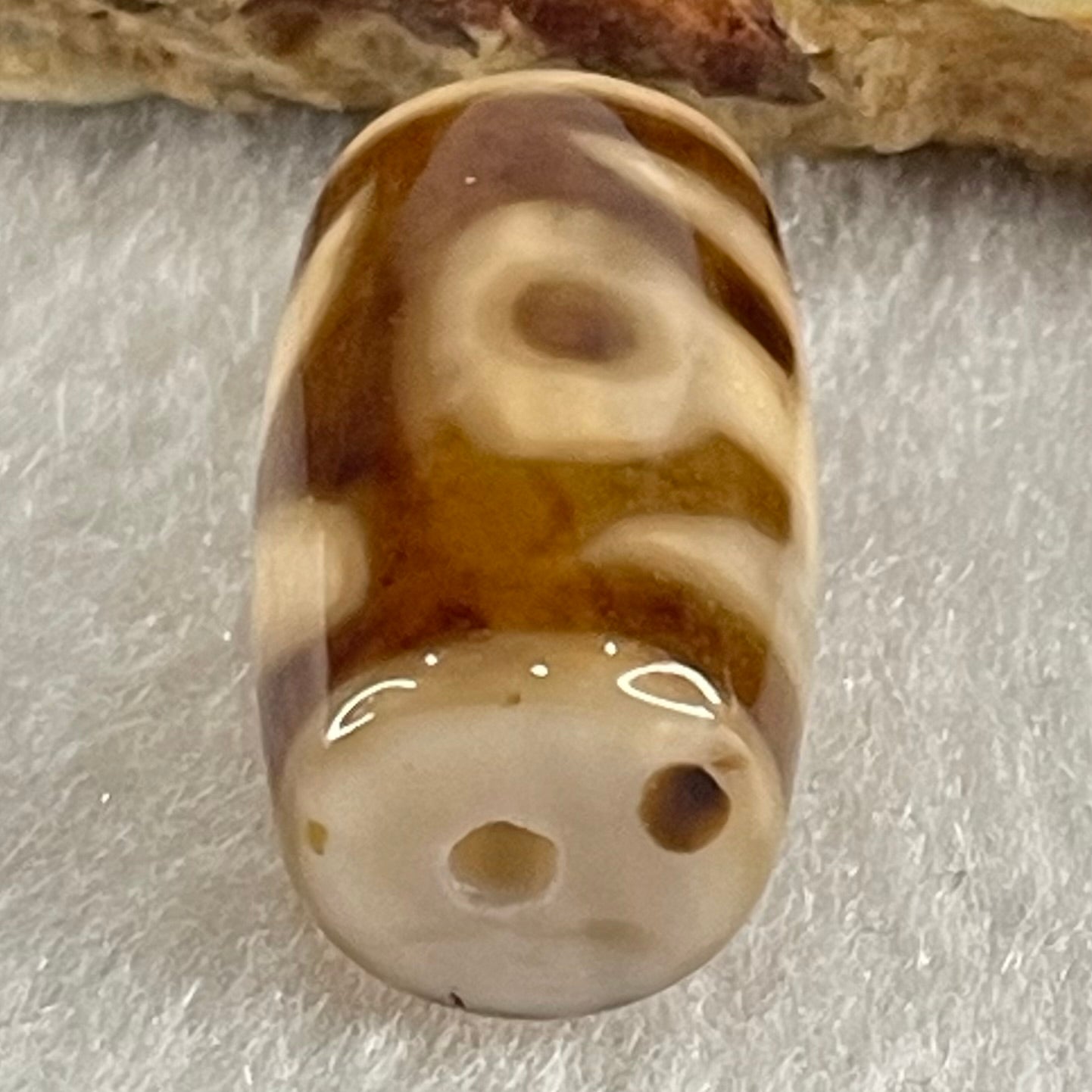 Natural Powerful Tibetan Old Oily Agate Patina Guiren Tairen Human Dzi Bead Totem Amulet Heavenly Master (Tian Zhu) 贵人天诛 4.70g 19.8 by 11.7mm - Huangs Jadeite and Jewelry Pte Ltd