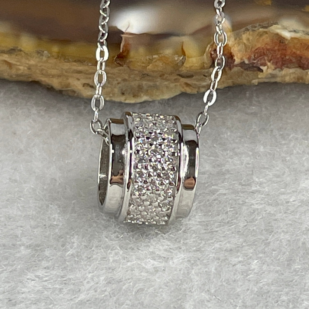 Moissanite Charm Necklace in S925 Sterling Silver - D Color Round Brilliant Cut Diamond Simulant - 2.95g Dainty Sparkly Pendant - Adjustable 39-42cm
