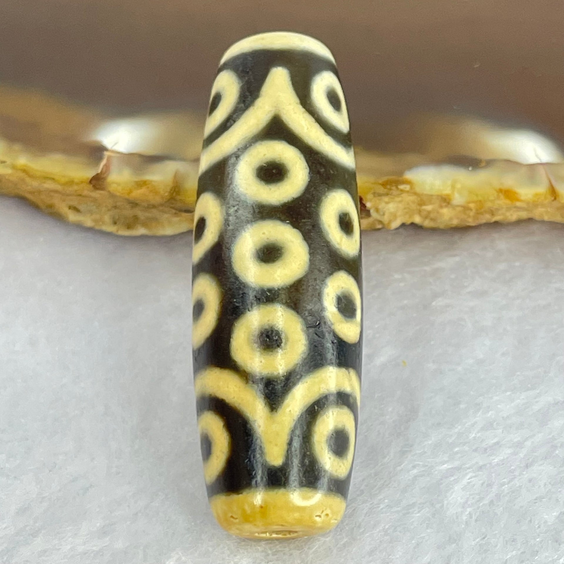 Natural Powerful Tibetan Old Oily Agate 21 Eyes Dzi Bead Heavenly Master (Tian Zhu) 二一眼天诛 9.81g 3.82 by 12.9mm - Huangs Jadeite and Jewelry Pte Ltd