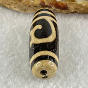 Natural Powerful Tibetan Old Oily Agate Double Du Mu Dzi Bead Heavenly Master (Tian Zhu) 
10.11g 37.8 by 13.0mm - Huangs Jadeite and Jewelry Pte Ltd