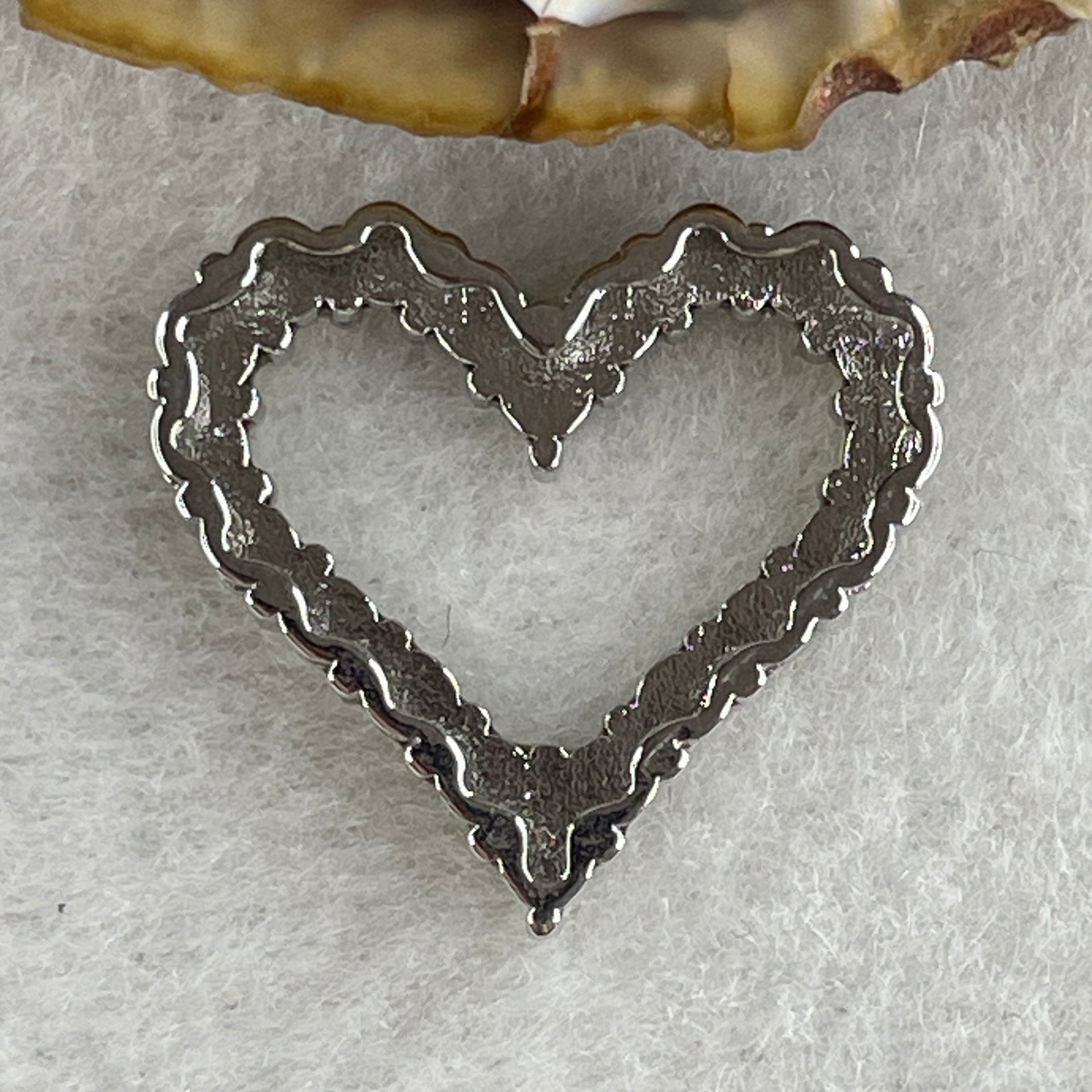 Natural Golden Rutilated Quartz Heart Shape Pendant in S925 Sliver 3.36g 2.5 by 1.5mm - Huangs Jadeite and Jewelry Pte Ltd