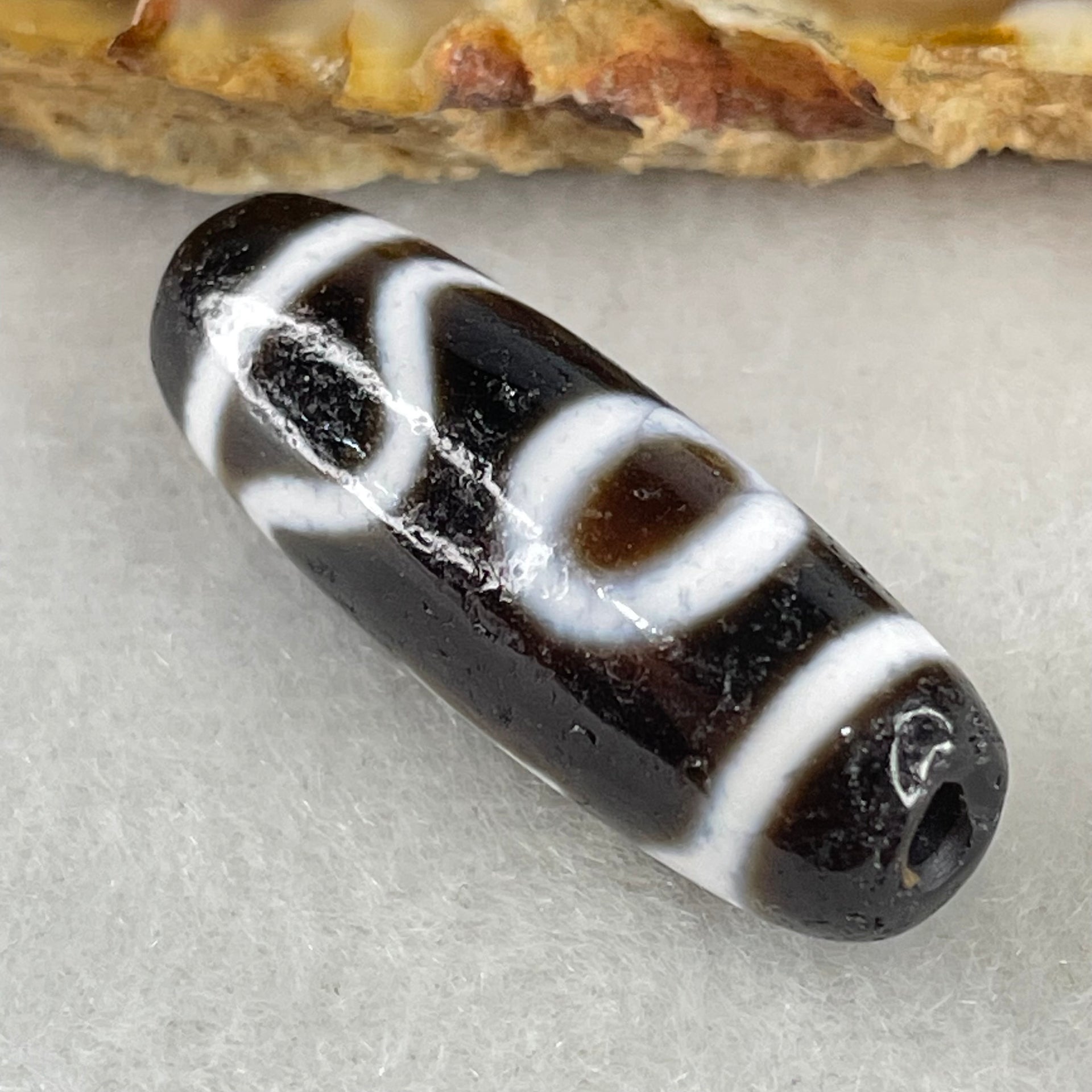 Natural Powerful Tibetan Old Oily Agate Sky Door Serenity 1 Eye Dzi Bead Heavenly Master (Tian Zhu) 一眼天诛 4.52g 28.8 by 10.3mm - Huangs Jadeite and Jewelry Pte Ltd